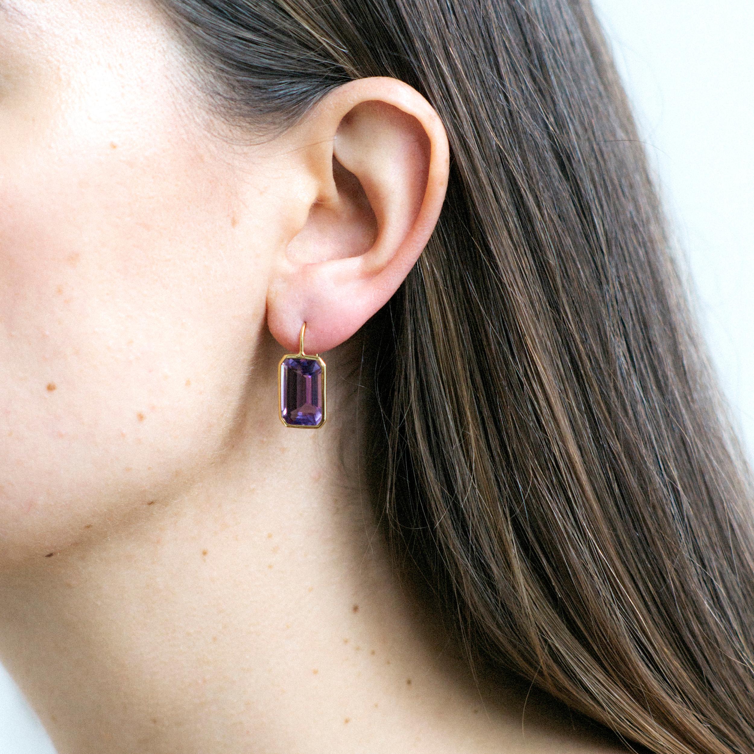 Amethyst Emerald Cut Earrings on Wire in 18K Yellow Gold from 'Gossip' Collection

Stone Size: 15 x 10 mm