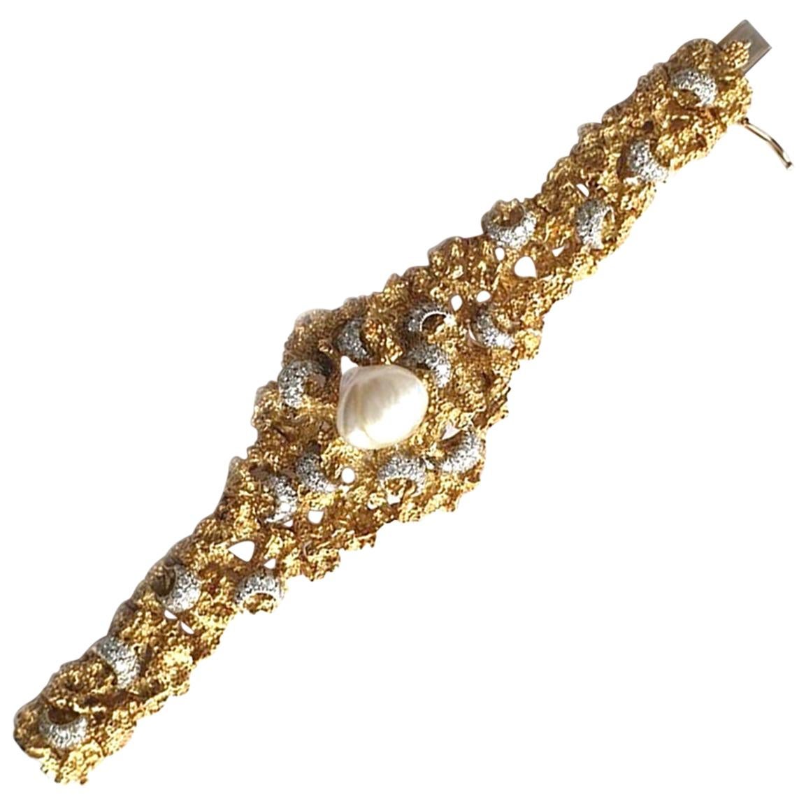 Goshwara Barockes Perlen- und Diamantarmband im Angebot