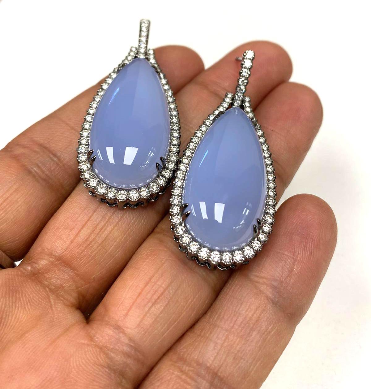 Ohrringe mit blauem Chalcedon und Diamanten inshwara-Schliff (Zeitgenössisch) im Angebot