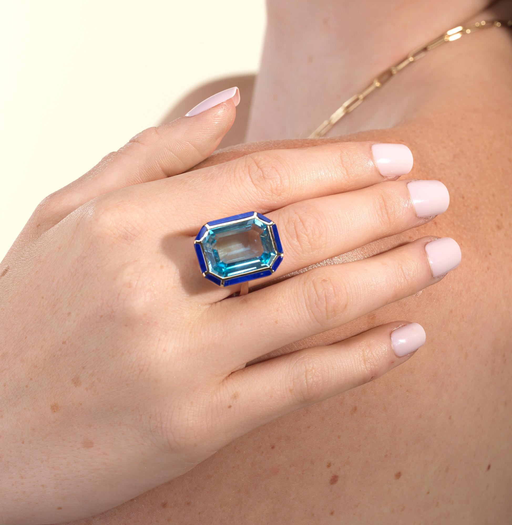 Contemporary Goshwara Blue Topaz and Lapis Lazuli Cocktail Ring For Sale