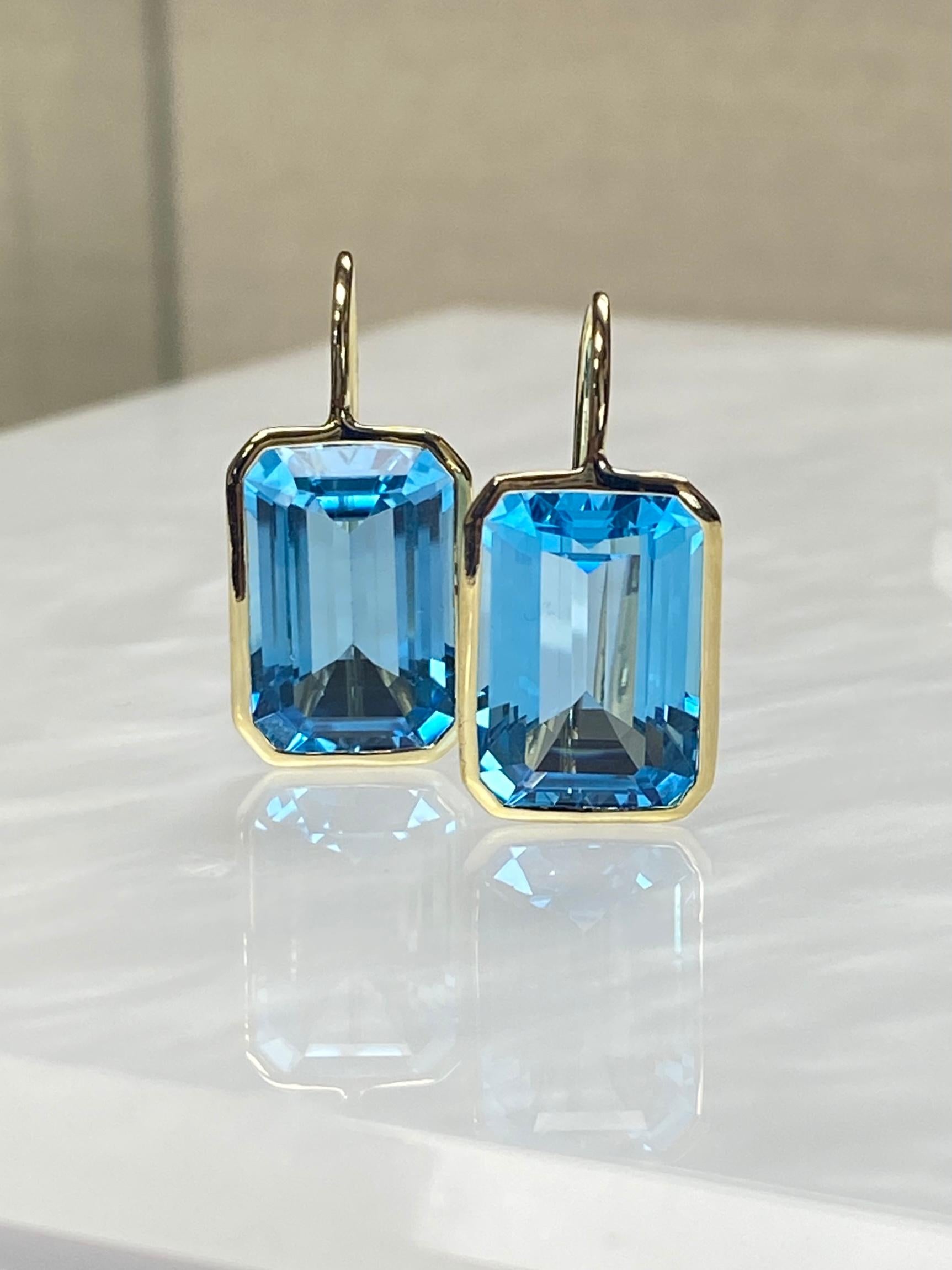 Contemporary Goshwara Blue Topaz Emerald Cut Earrings For Sale