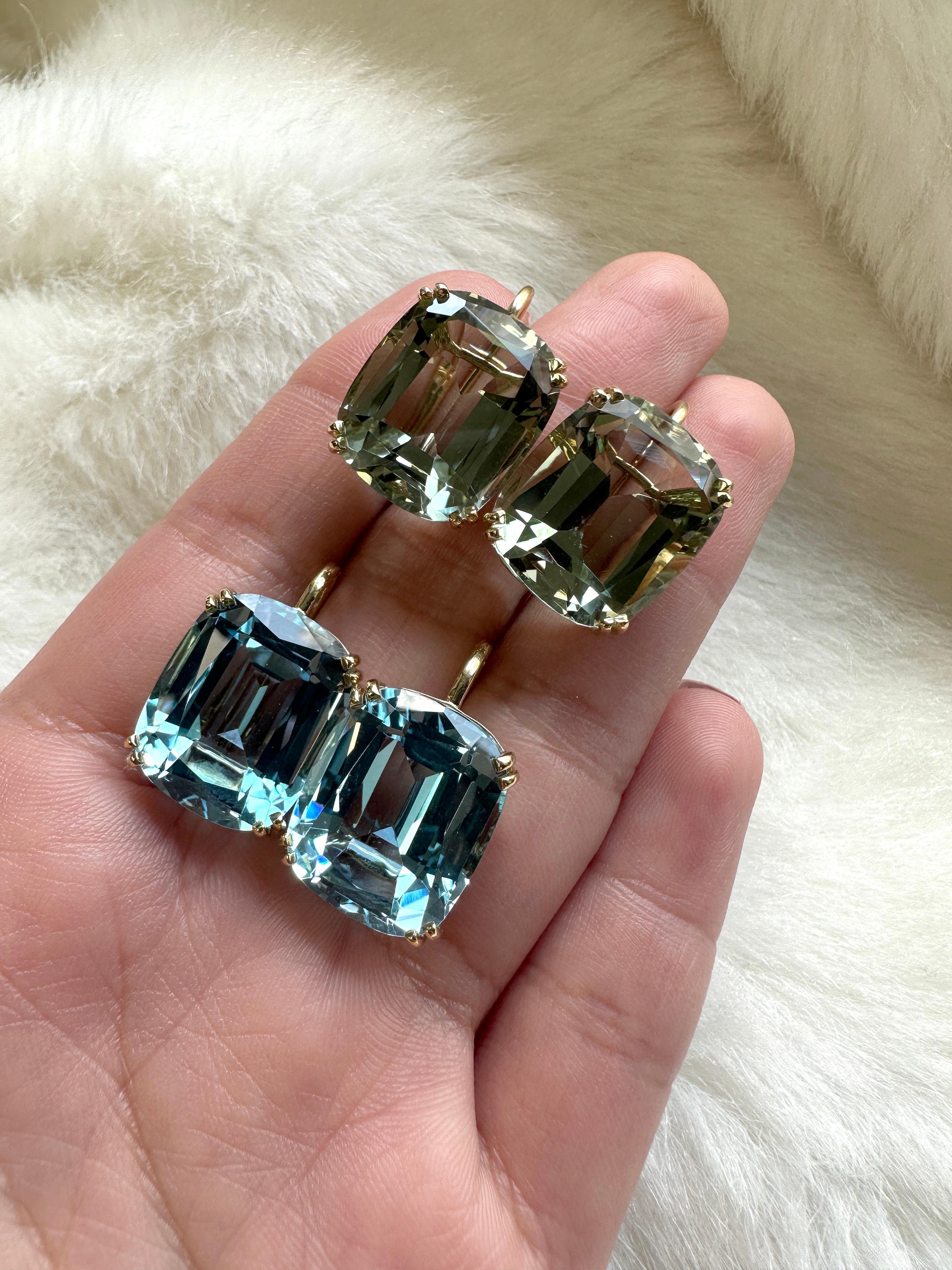 Goshwara Blue Topaz on Wire Cushion Earrings In New Condition For Sale In New York, NY