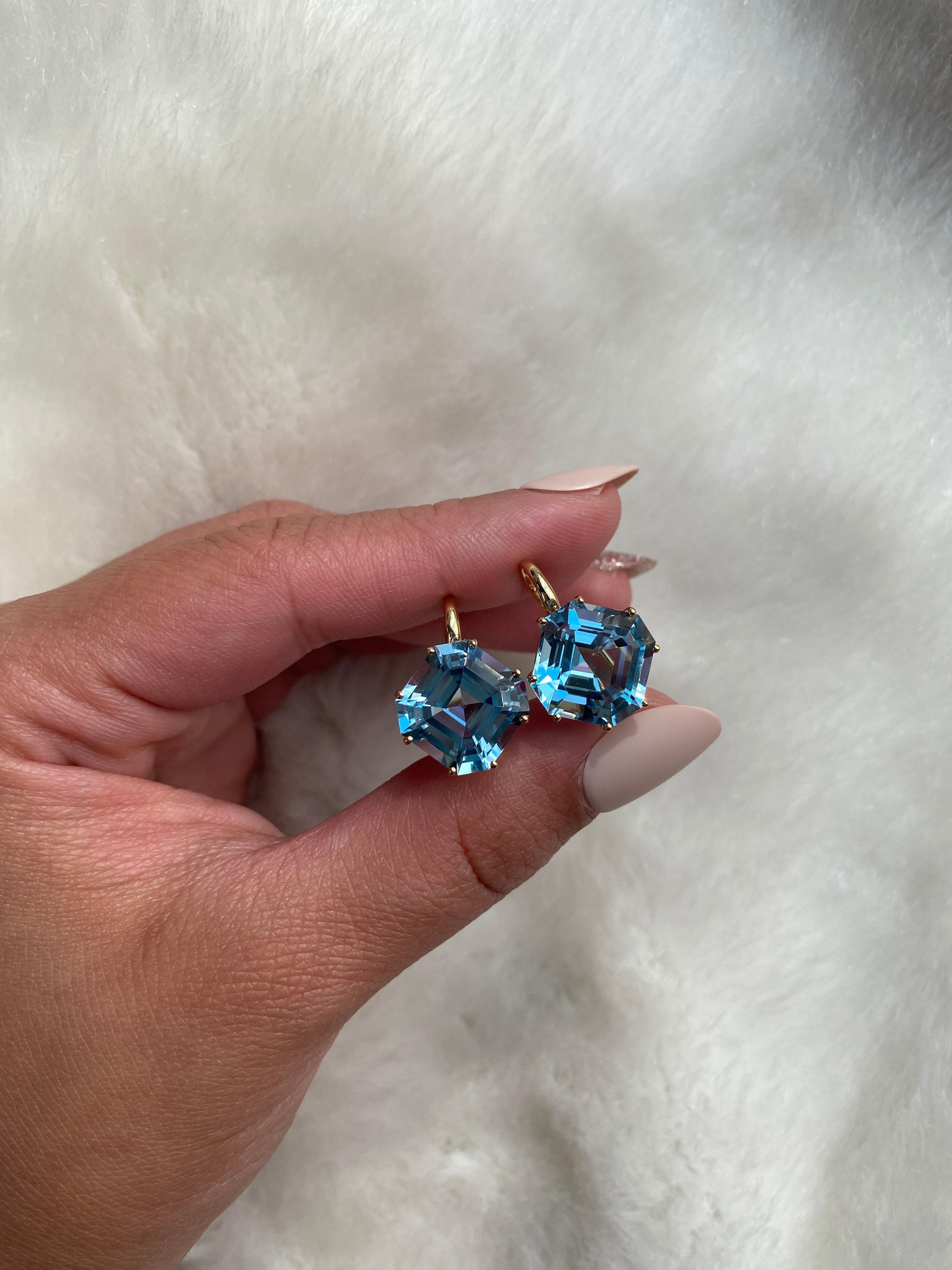 Contemporain Goshwara, boucles d'oreilles carrées taille émeraude bleue topaze en vente