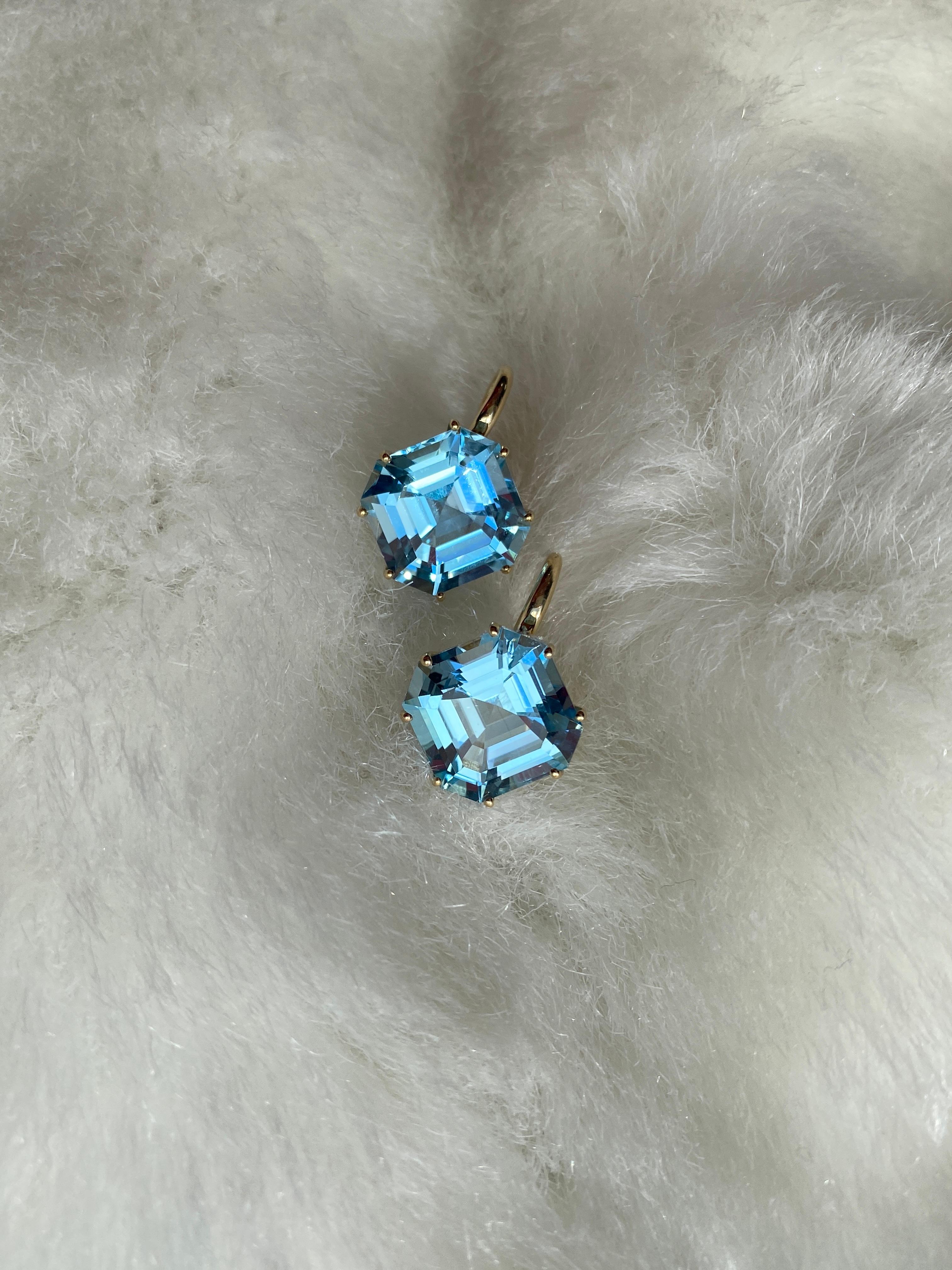 Goshwara, boucles d'oreilles carrées taille émeraude bleue topaze Neuf - En vente à New York, NY