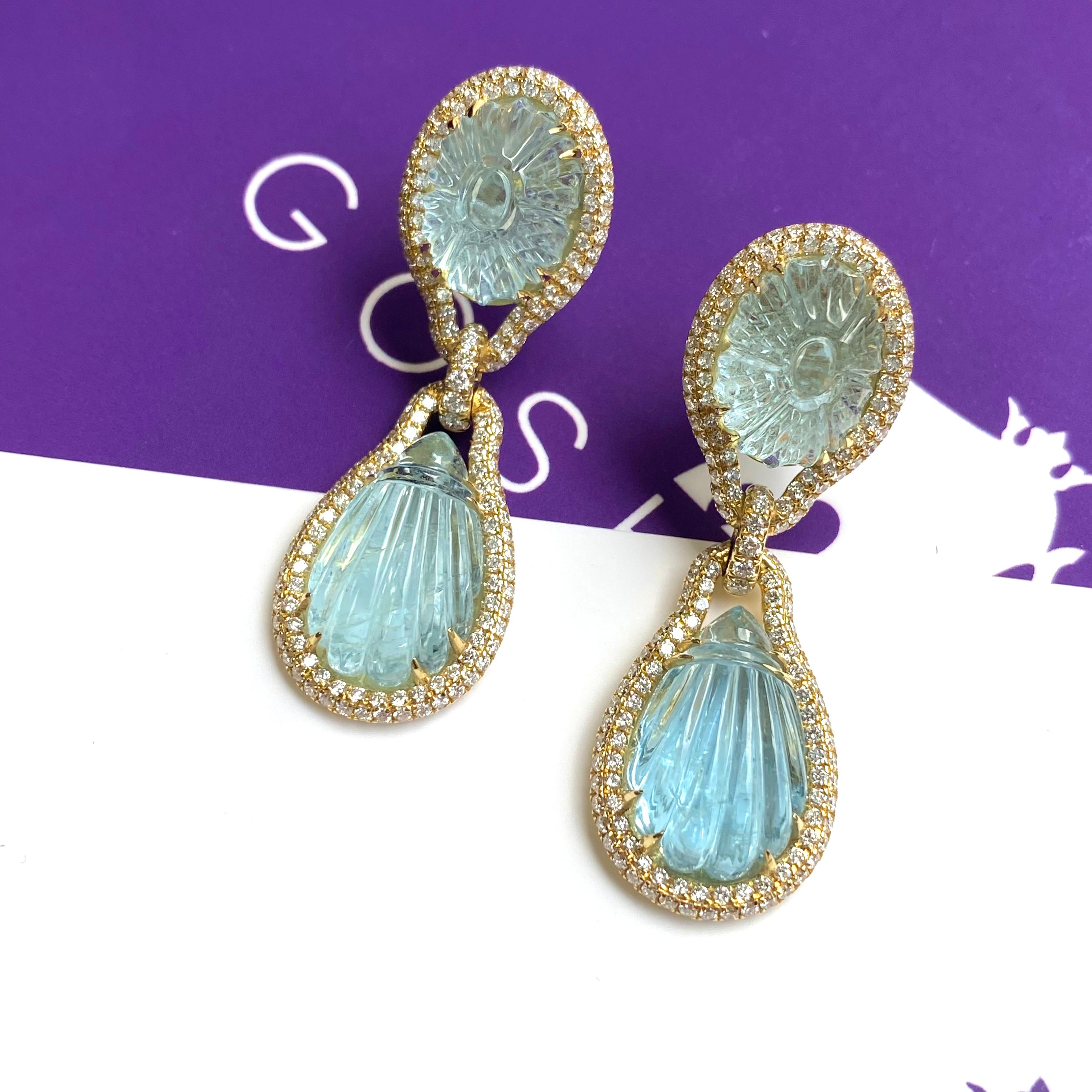 Goshwara Carved Aqua with Diamonds Earrings In New Condition In New York, NY