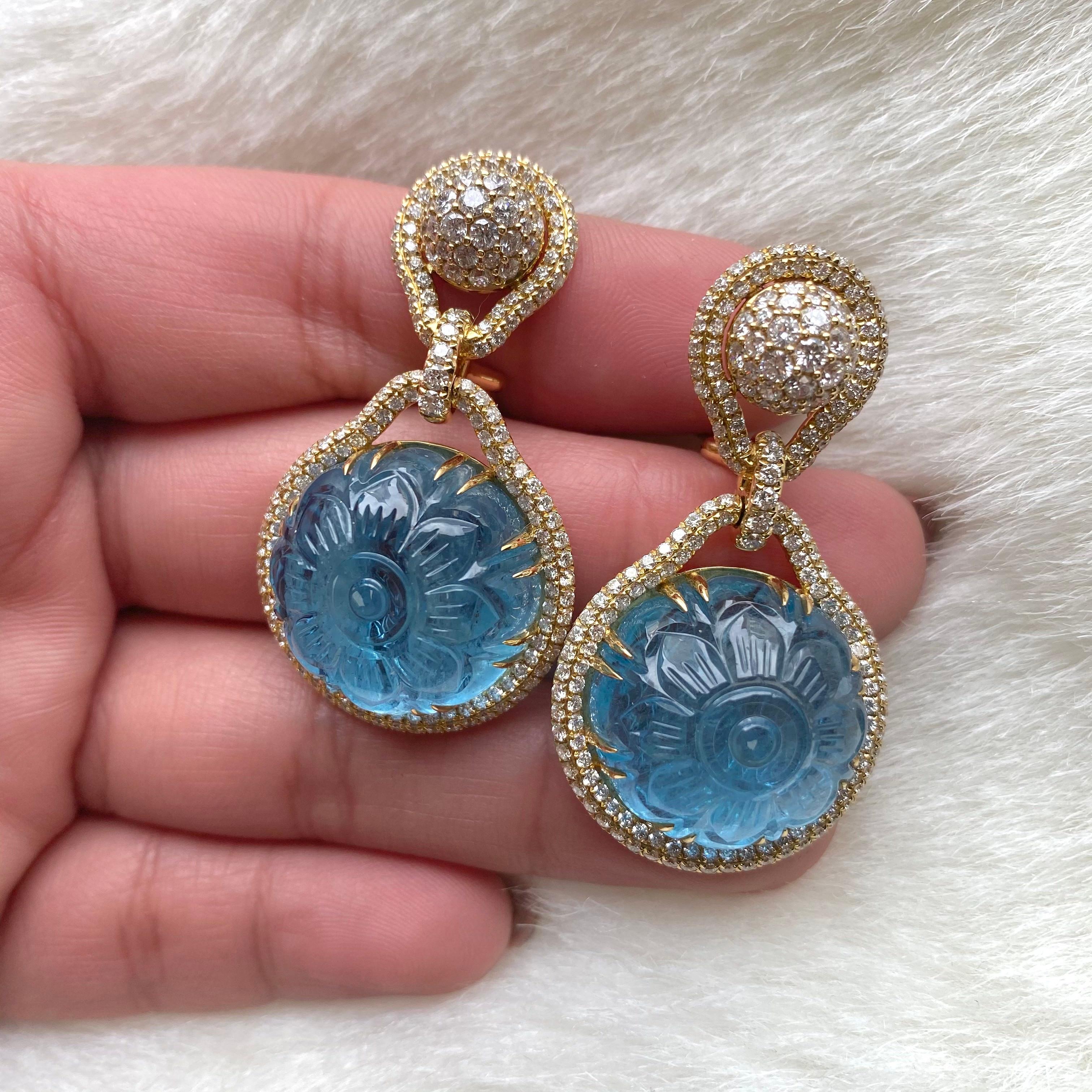 Boucles d'oreilles Goshwara en aigue-marine sculptée et diamants en vente 1