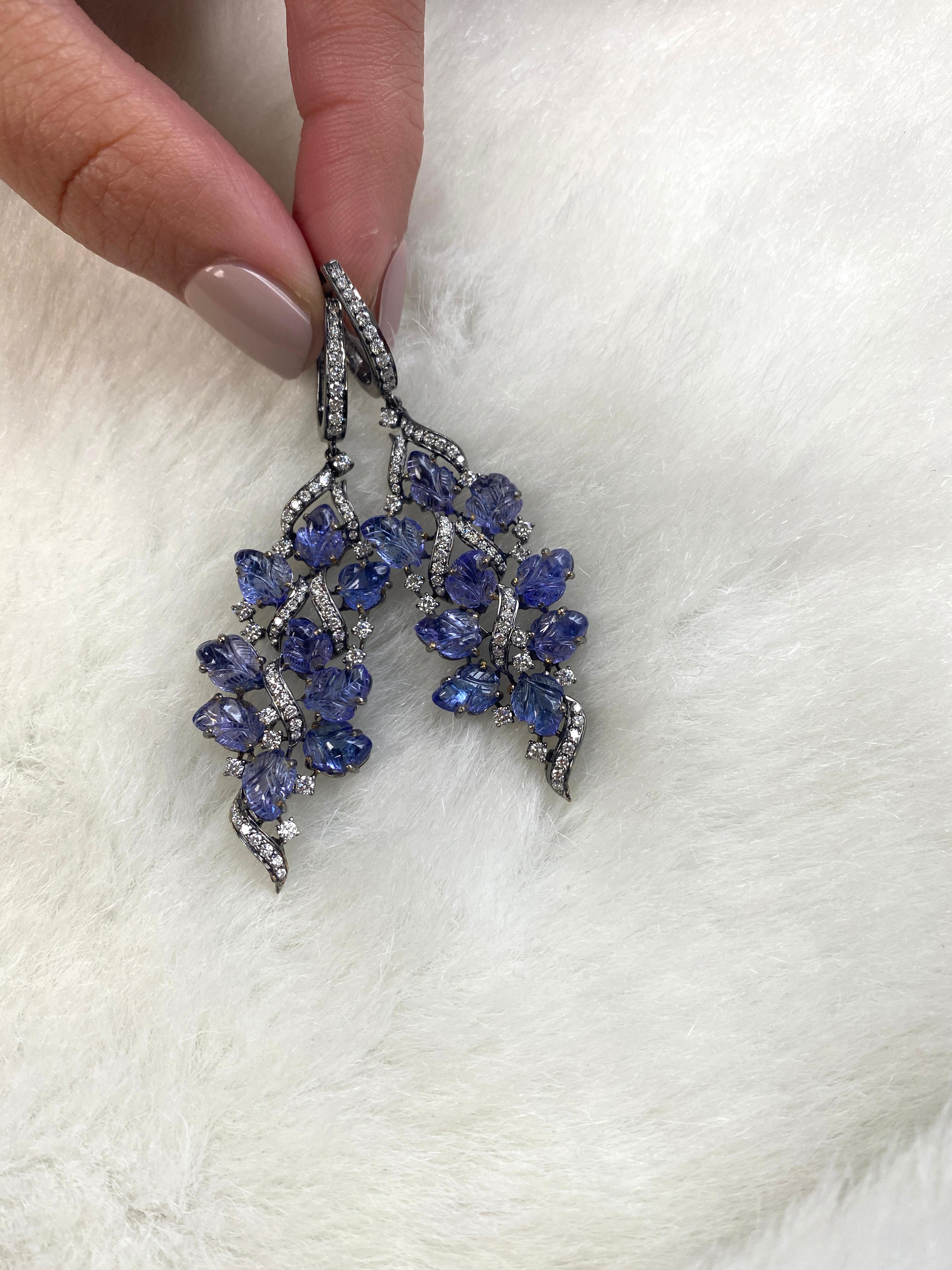 Contemporary Goshwara Carved Tanzanite Leaf with Diamonds Earrings For Sale