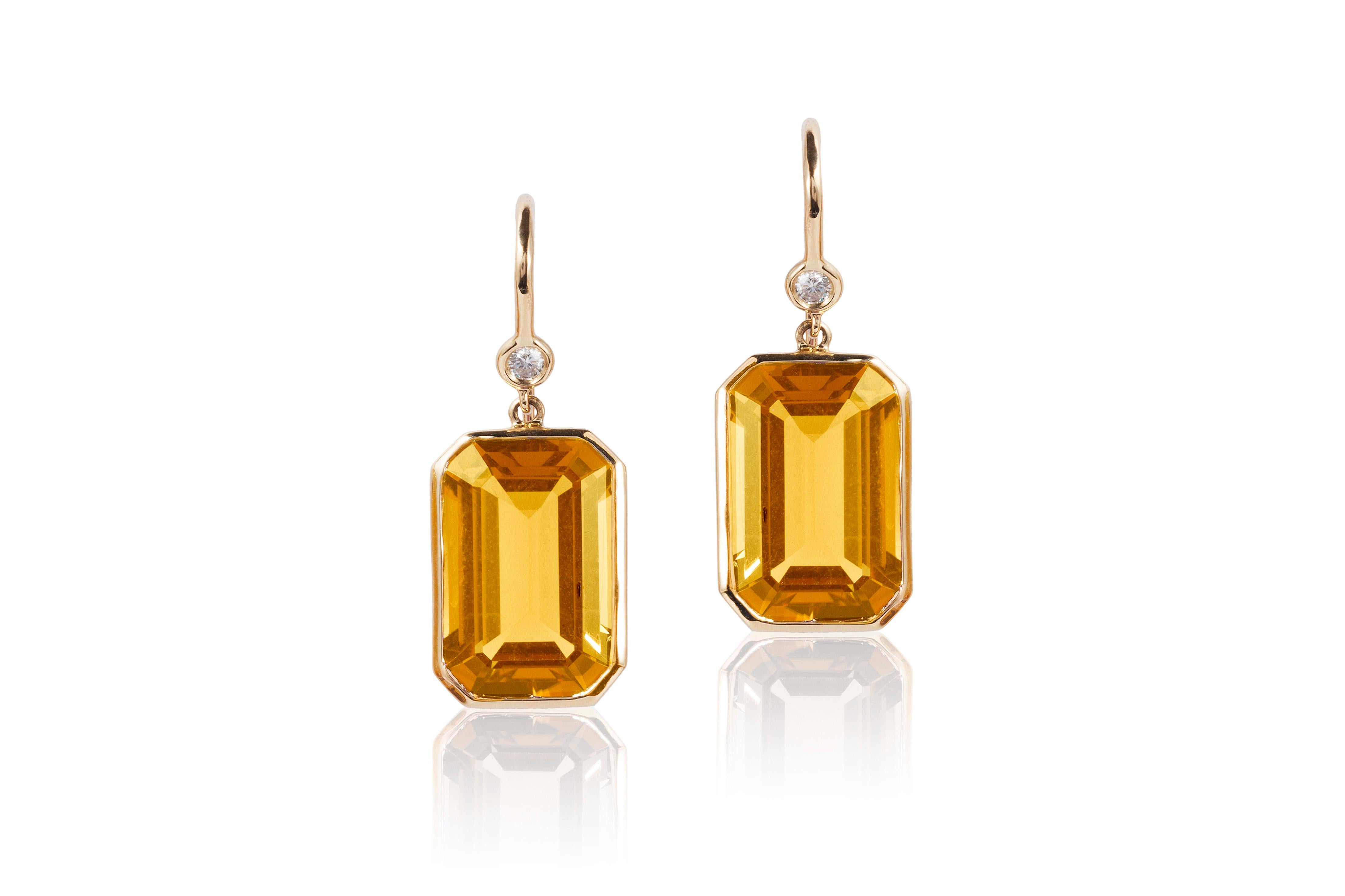 Citrine 3 Stone Emerald Cut Ring in 18K Yellow Gold from 'Gossip' Collection

Stone Size: 13 x 7 mm

Gemstone Approx. Wt: Citrine- 11.16 Carats.



Citrine Emerald Cut Earrings with Diamond on Wire in 18K Yellow Gold from 'Gossip' Collection

Stone