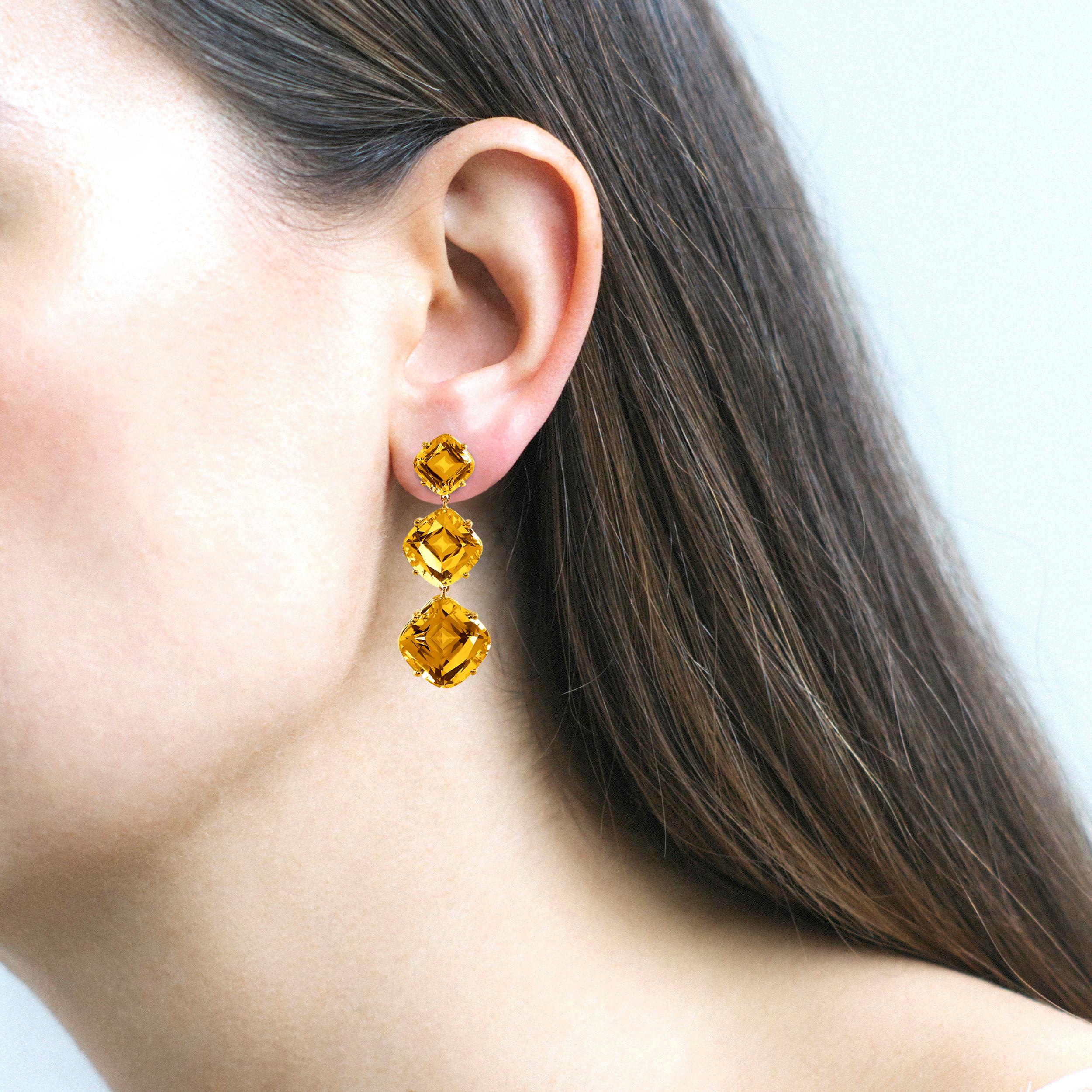 Goshwara Citrine Cushion Earrings In New Condition For Sale In New York, NY
