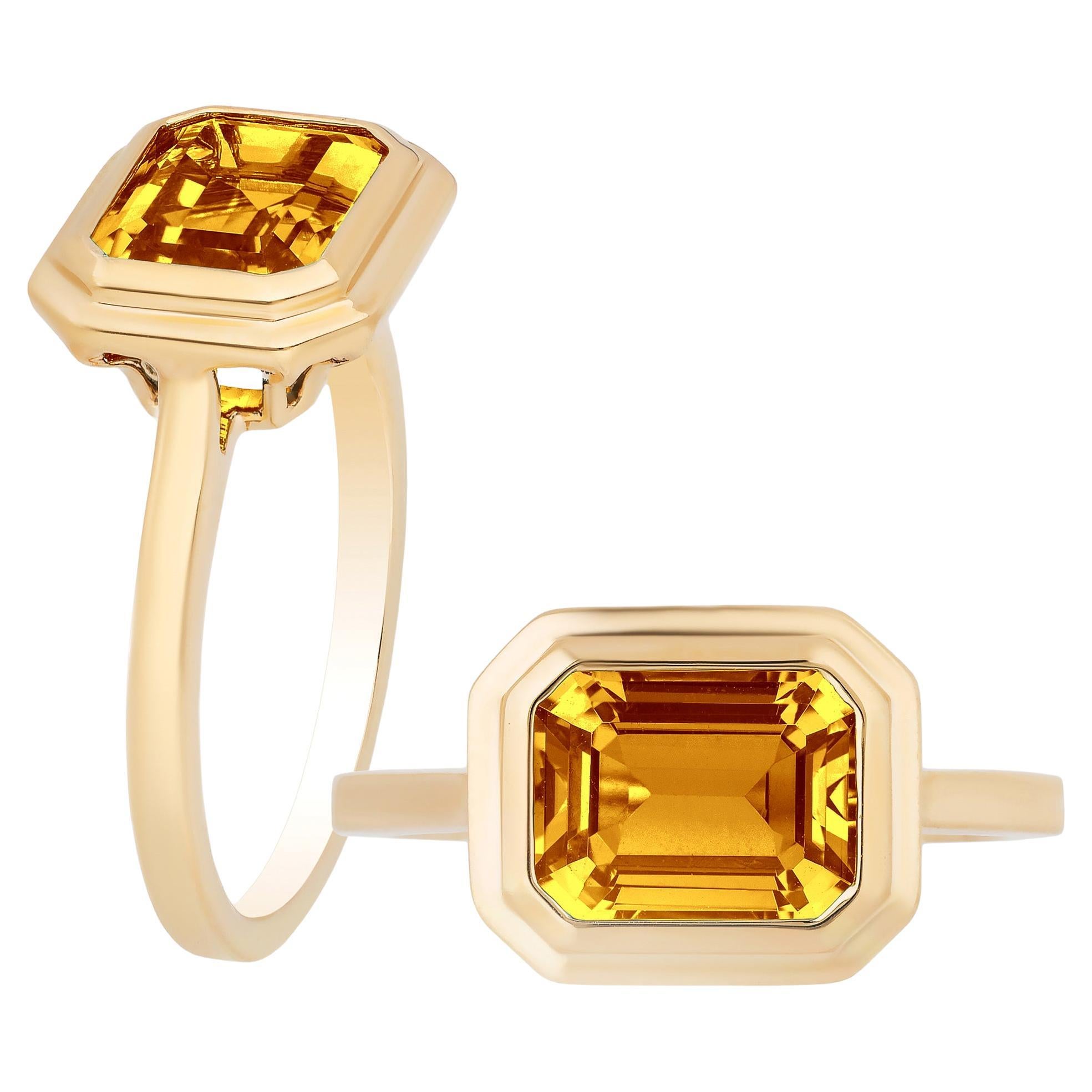 Goshwara Citrin-Ring mit Smaragdschliff-Lünette und Lünette im Angebot