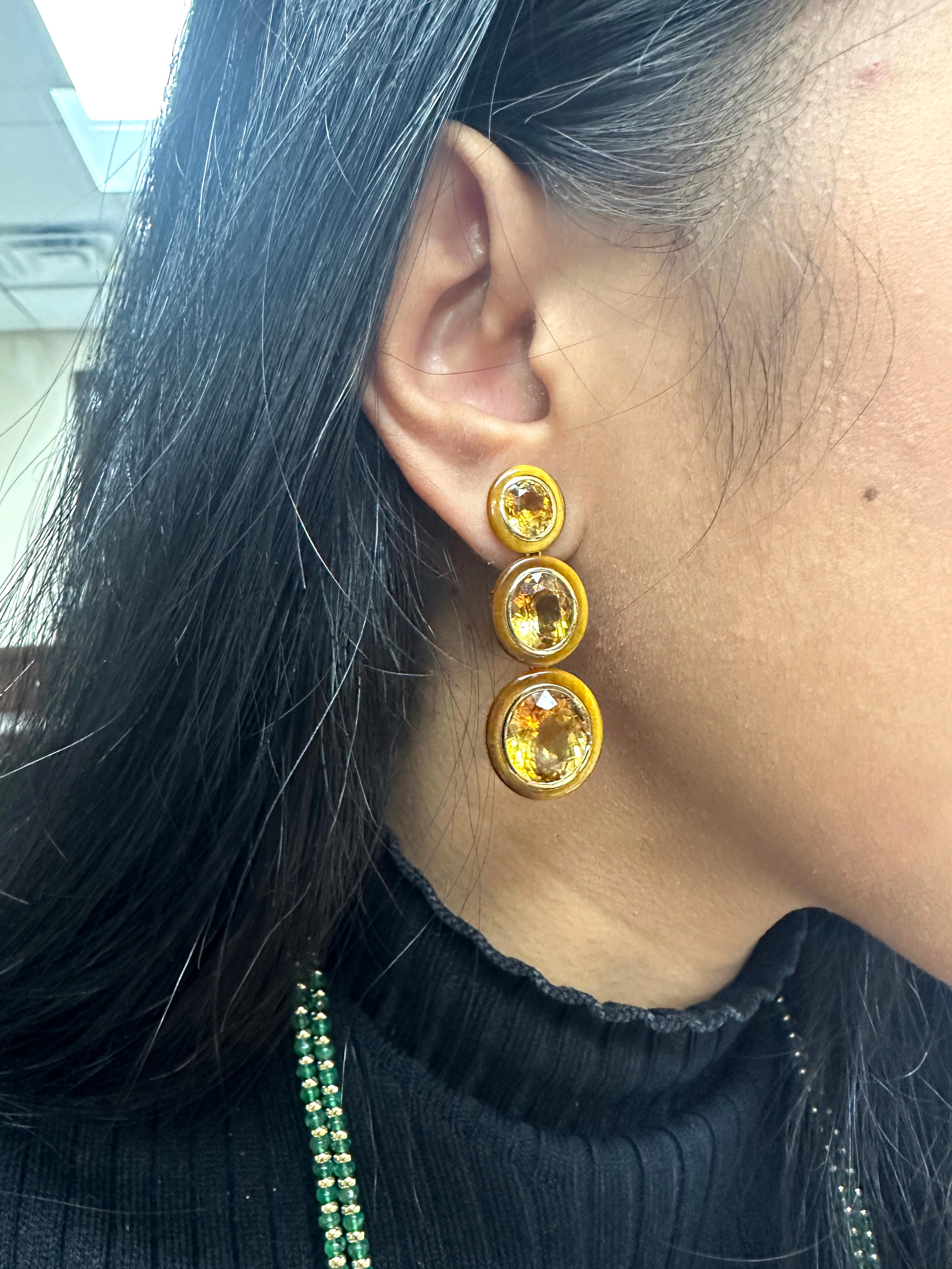 Goshwara Citrin & Tigerauge 3-stufige ovale Ohrringe (Zeitgenössisch) im Angebot