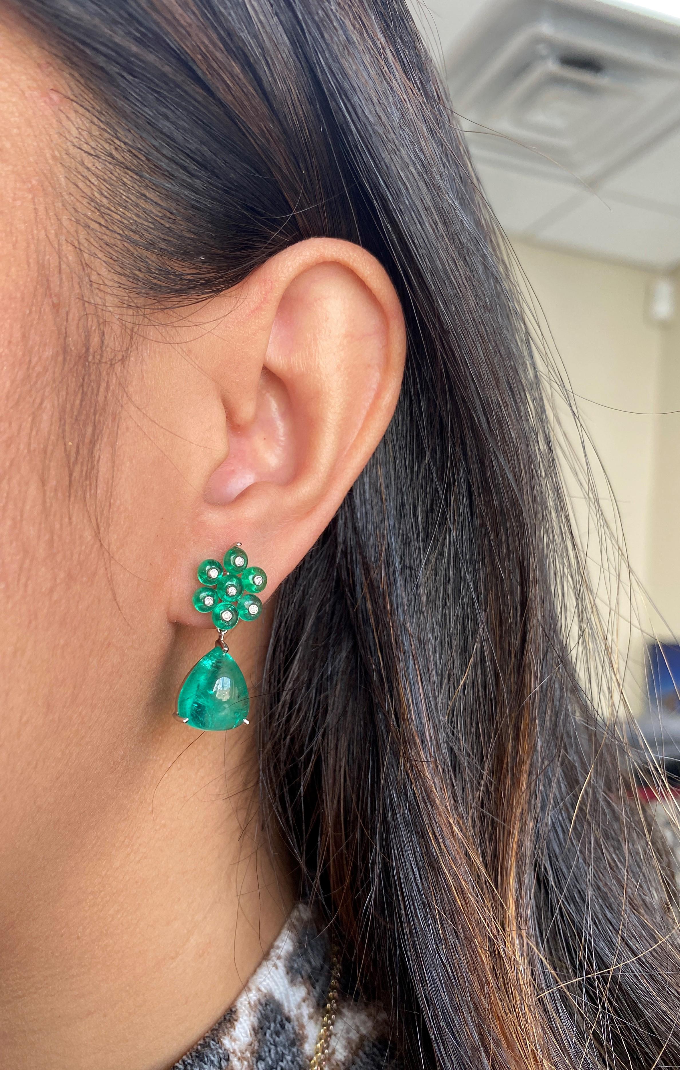 Goshwara Emerald Cab with Small Emerald Beads Flower Earrings  In New Condition For Sale In New York, NY