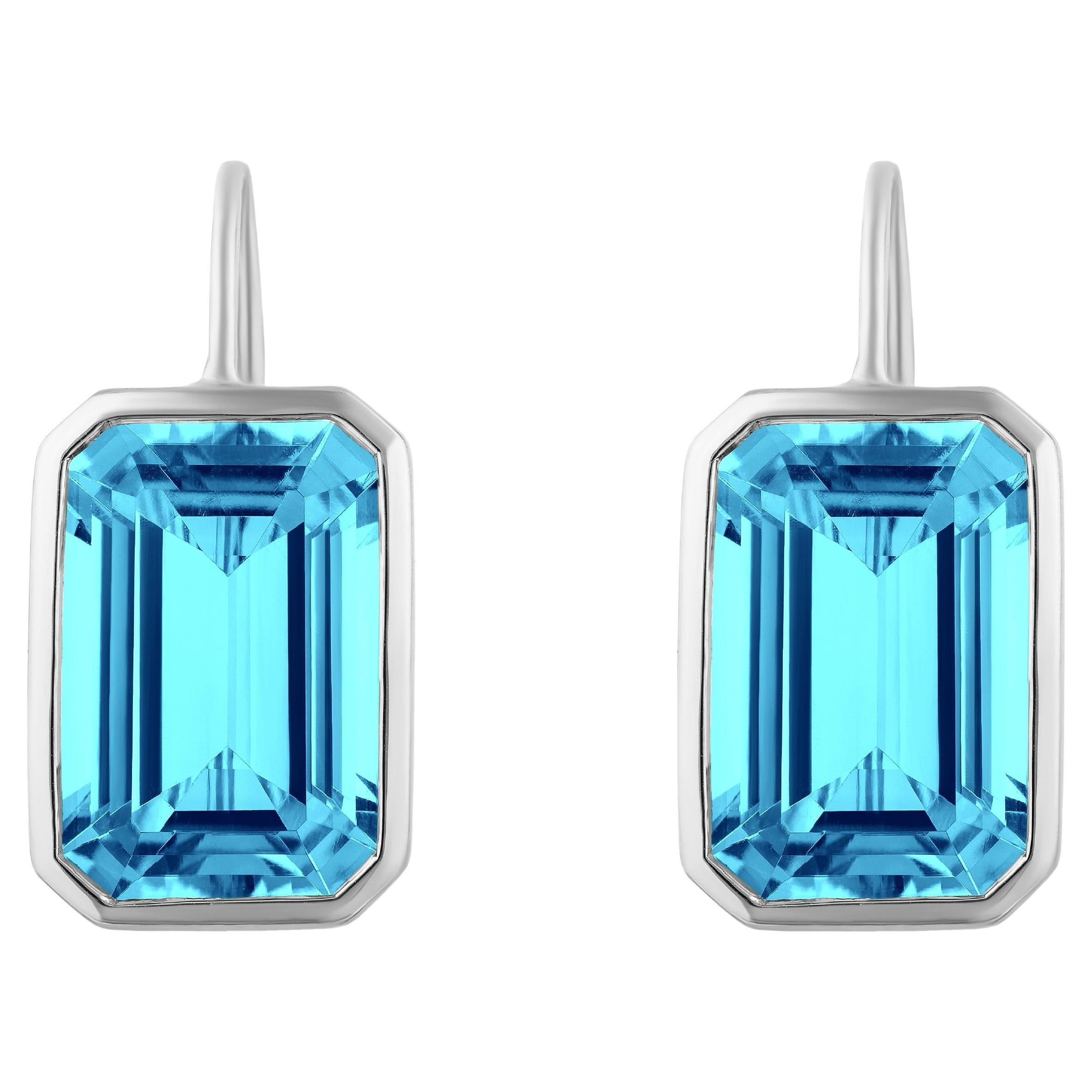 Boucles d
oreilles Goshwara Emerald Cut Blue Topaz With French Wire