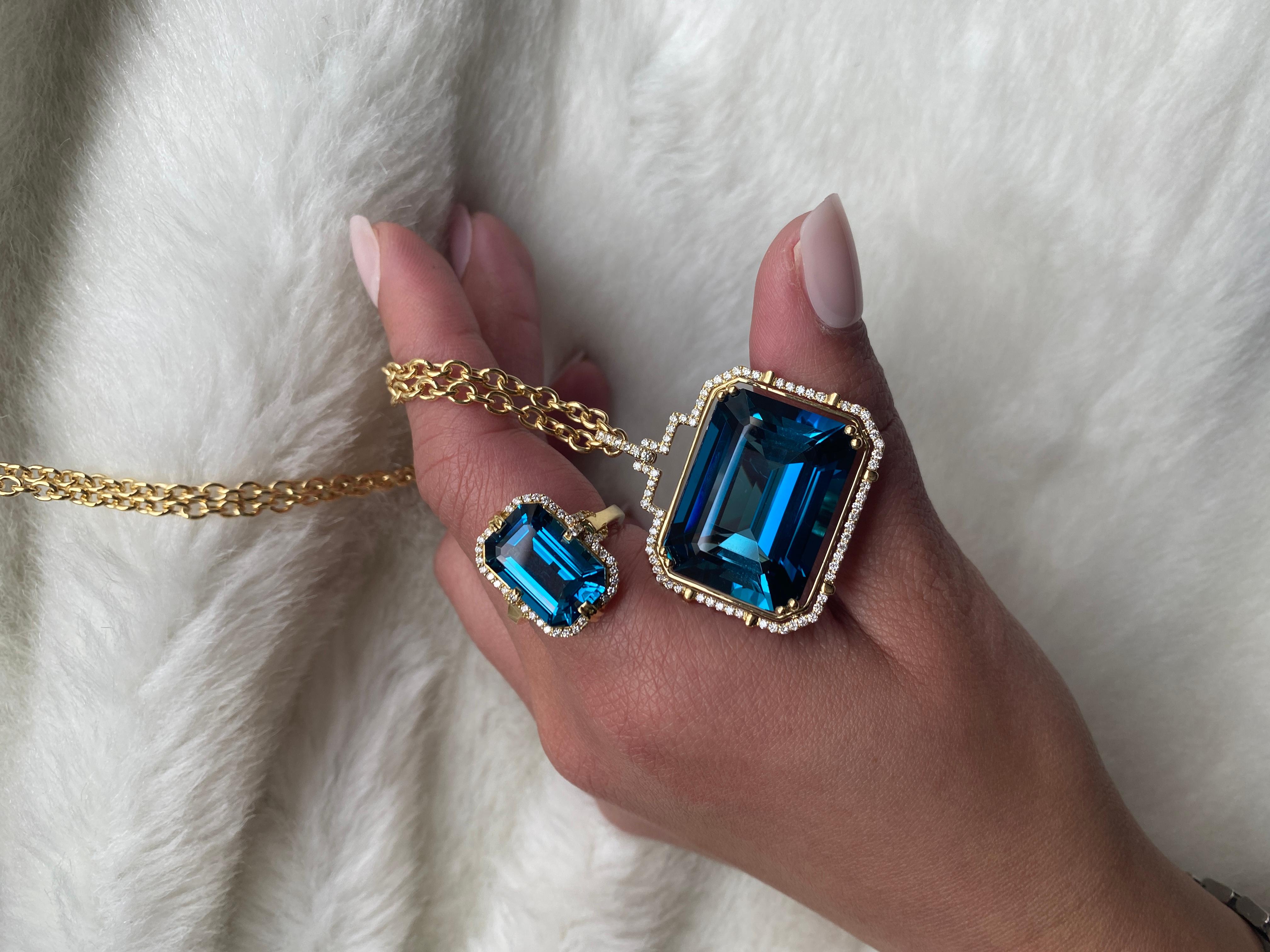 Goshwara Emerald Cut London Blue Topaz and Diamond Pendant For Sale 1