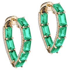 Goshwara Emerald Heart Shape with Diamonds Hoop Earrings