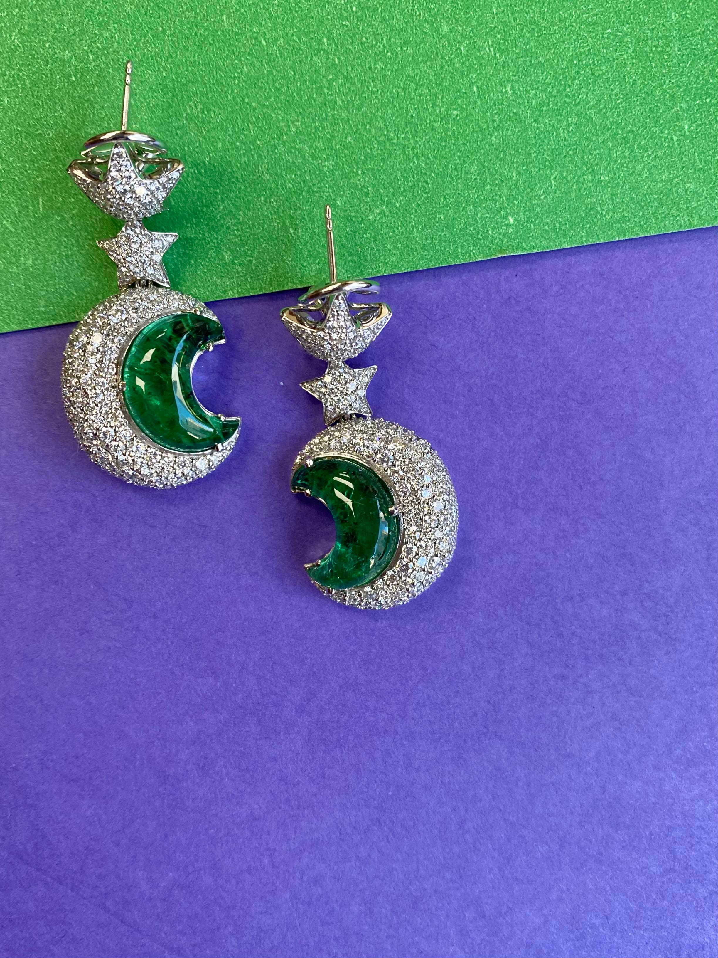 Goshwara Emerald Moon Shape and Diamond Earrings For Sale 2