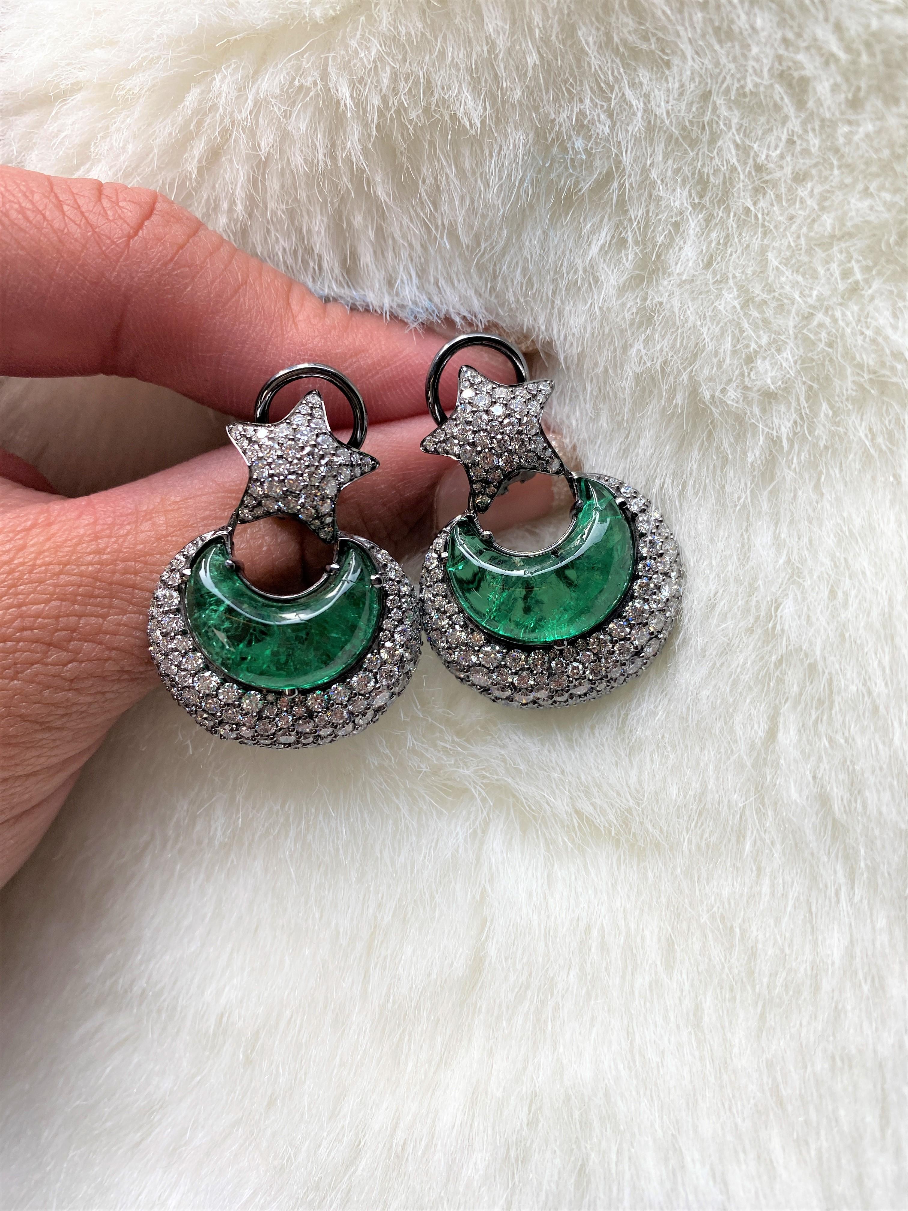 Goshwara Emerald Moon Shape and Diamond Earrings For Sale 1