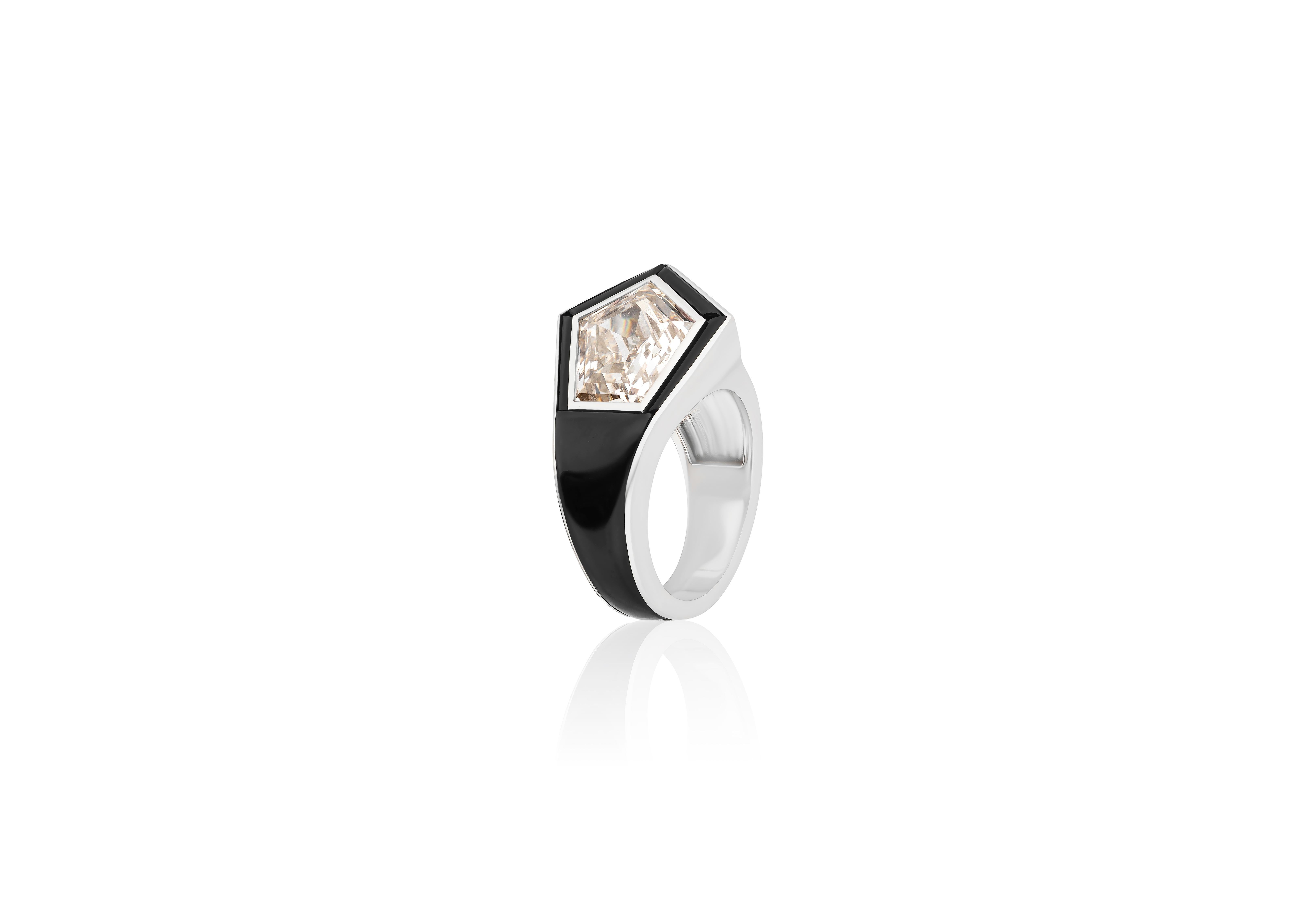 Goshwara Fancy Cut Diamond with Black Jade Ring For Sale 3