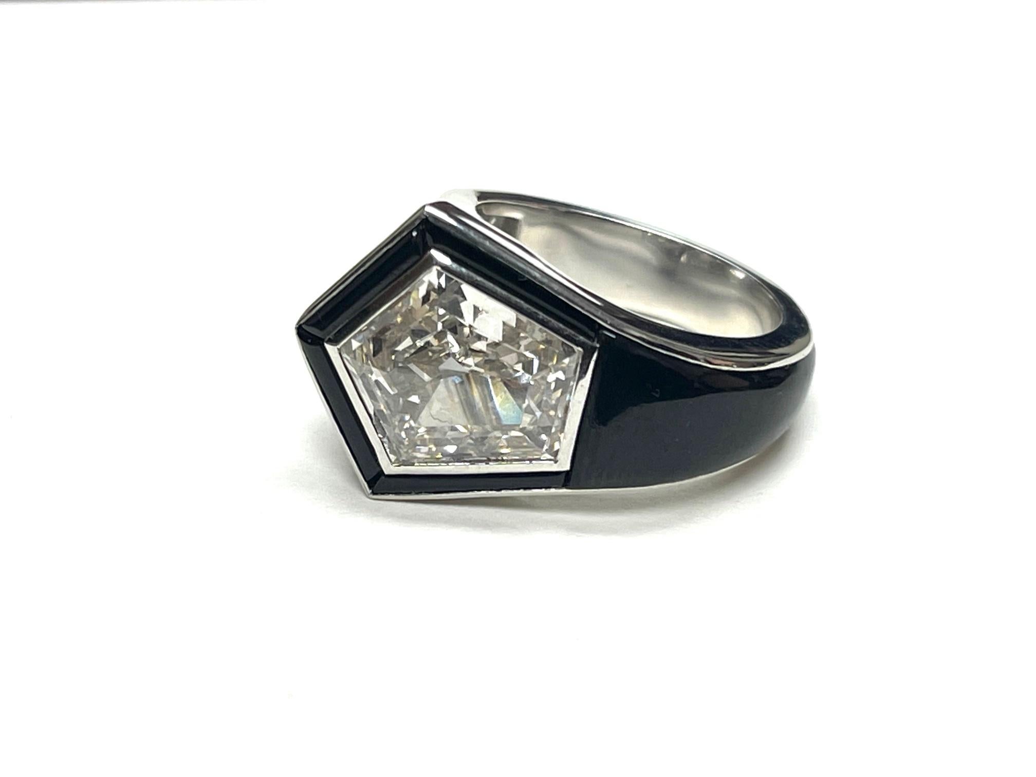 Emerald Cut Goshwara Fancy Cut Diamond with Black Jade Ring For Sale
