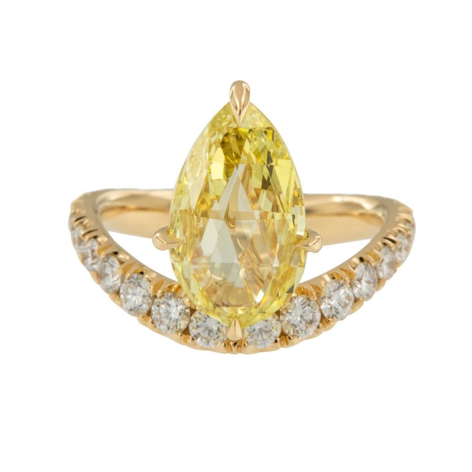 Goshwara Fancy Intense Yellow Diamond Briolette Cut Ring 2