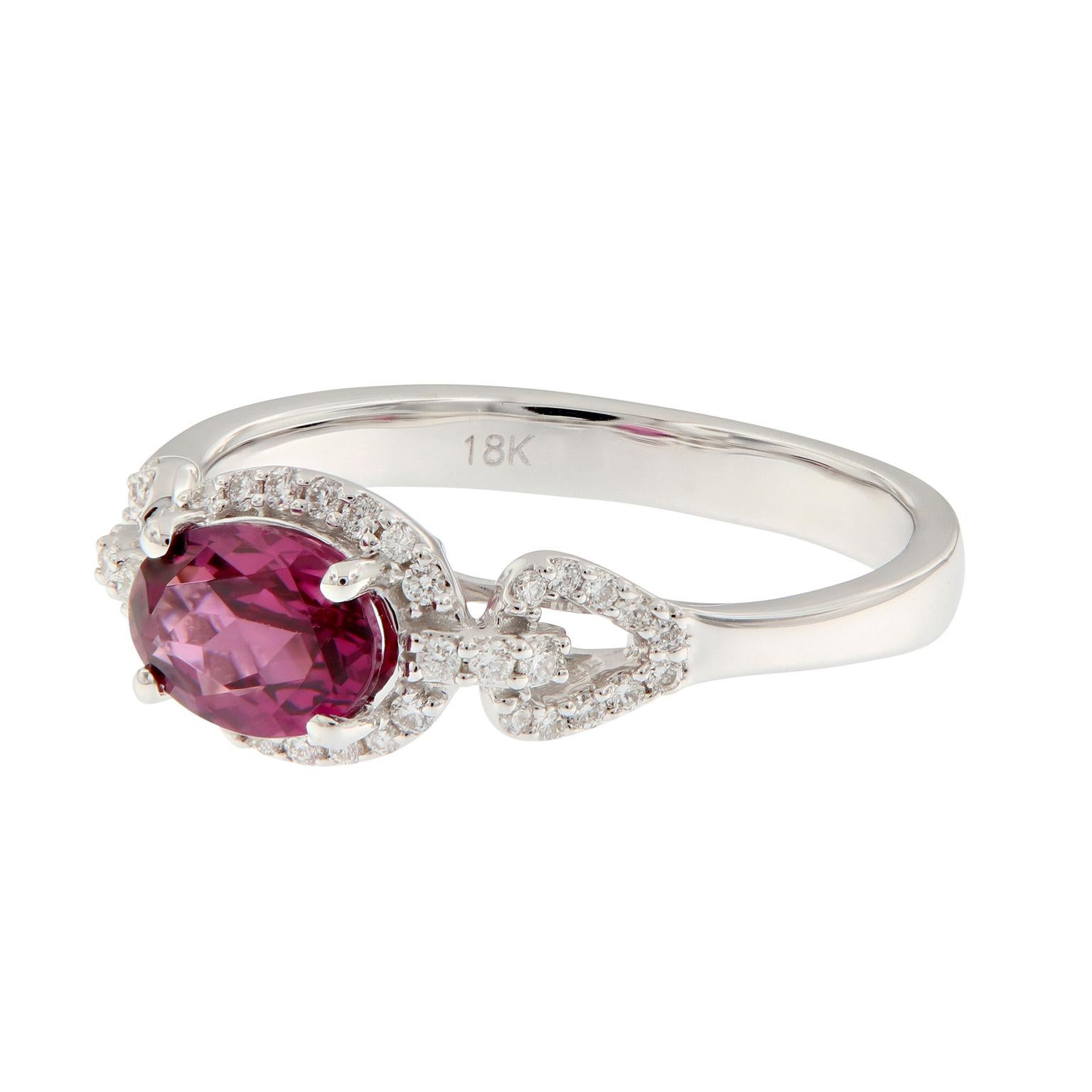 Goshwara “Gossip” Garnet Diamond Ring In New Condition In Troy, MI