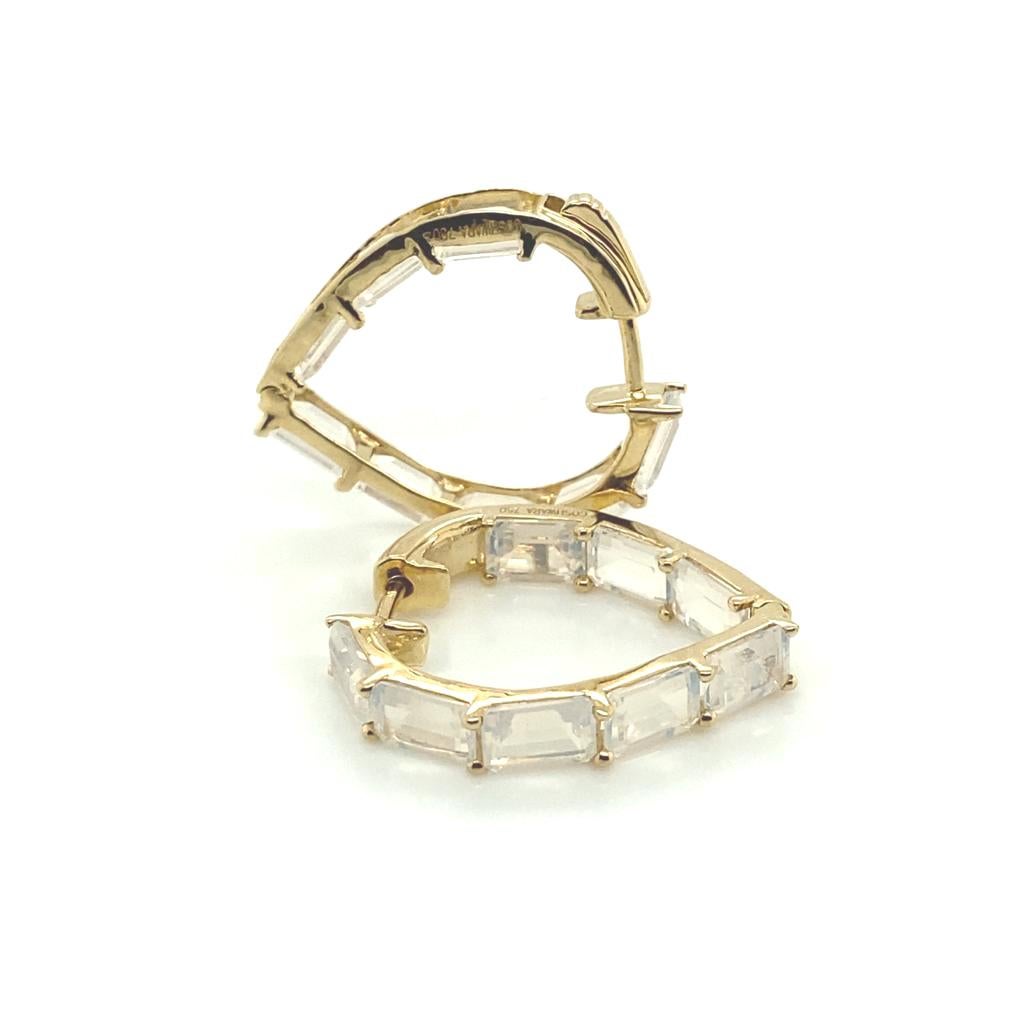 Goshwara Heart Shape Moon Quartz Hoop Earrings In New Condition For Sale In New York, NY