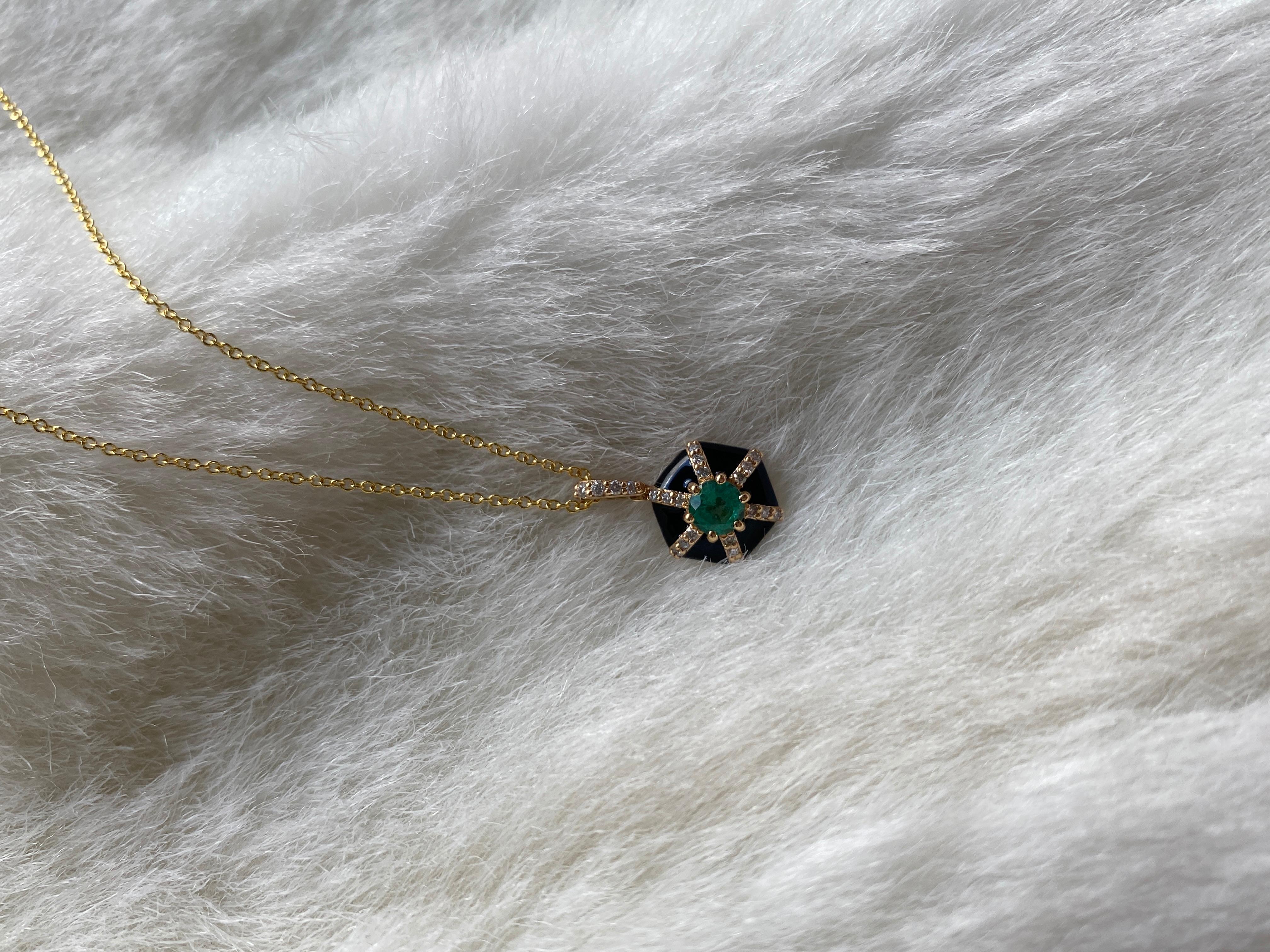 Goshwara Hexagon Black Enamel with Emerald and Diamonds Pendant In New Condition For Sale In New York, NY