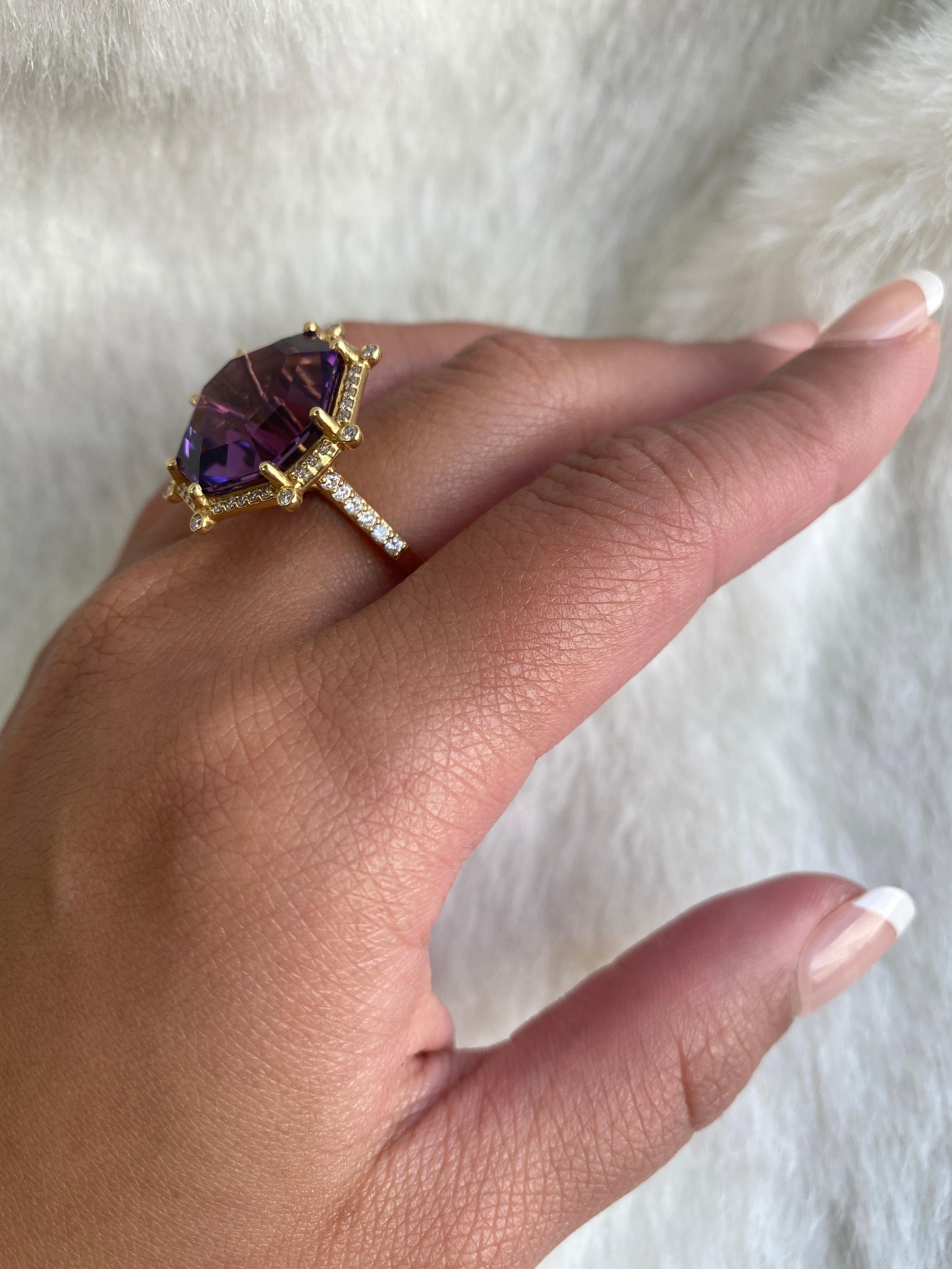 Goshwara Large Amethyst Octagon Ring In New Condition For Sale In New York, NY