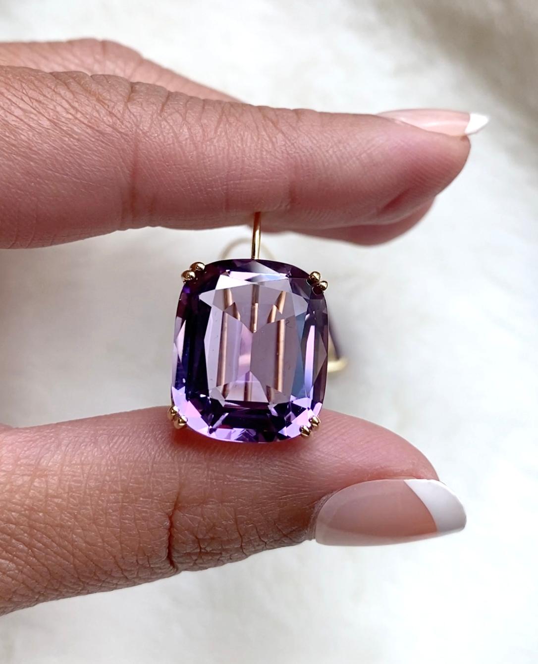 Cushion Cut Goshwara Lavender Amethyst on Wire Cushion Earrings For Sale