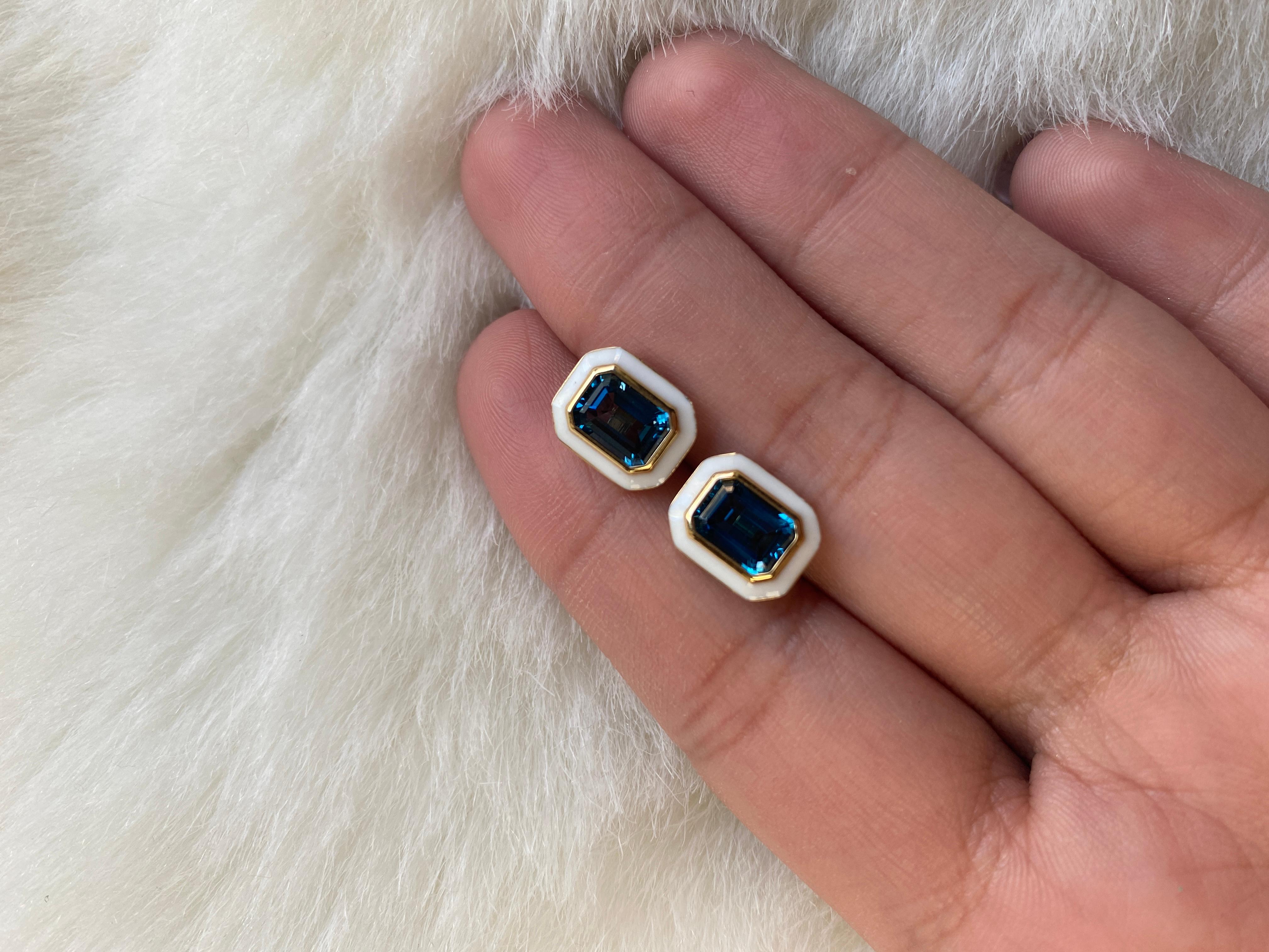 Goshwara London Blue Topaz Emerald Cut Studs with White Enamel Earrings In New Condition For Sale In New York, NY