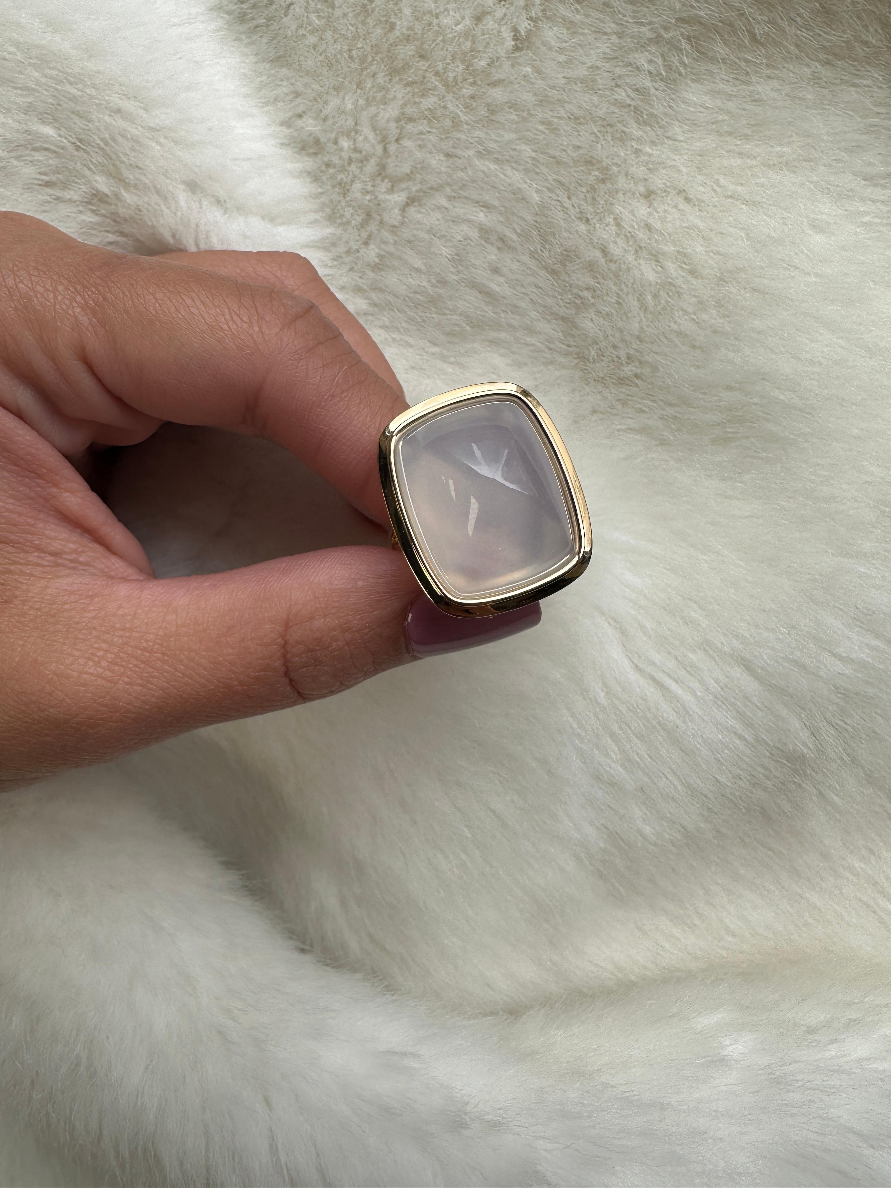Goshwara Moon Quartz Cushion Cabochon Ring In New Condition For Sale In New York, NY