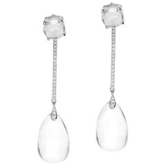 Boucles d'oreilles en goutte de quartz de lune Goshwara et cabochon avec diamants