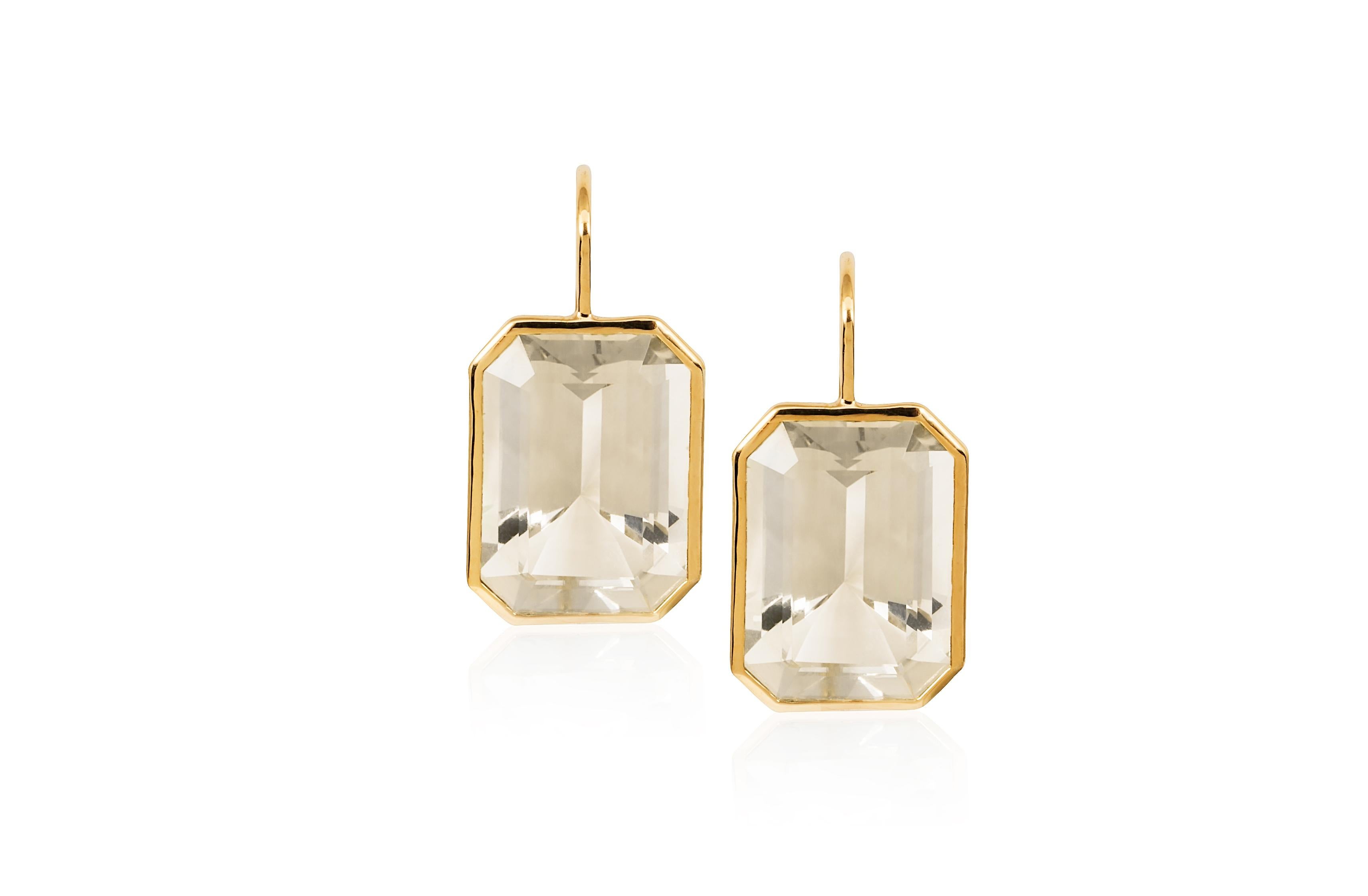 Moon Quartz Emerald Cut Earrings on Wire in 18K Yellow Gold from 'Gossip' Collection

Stone Size: 15 x 10 mm