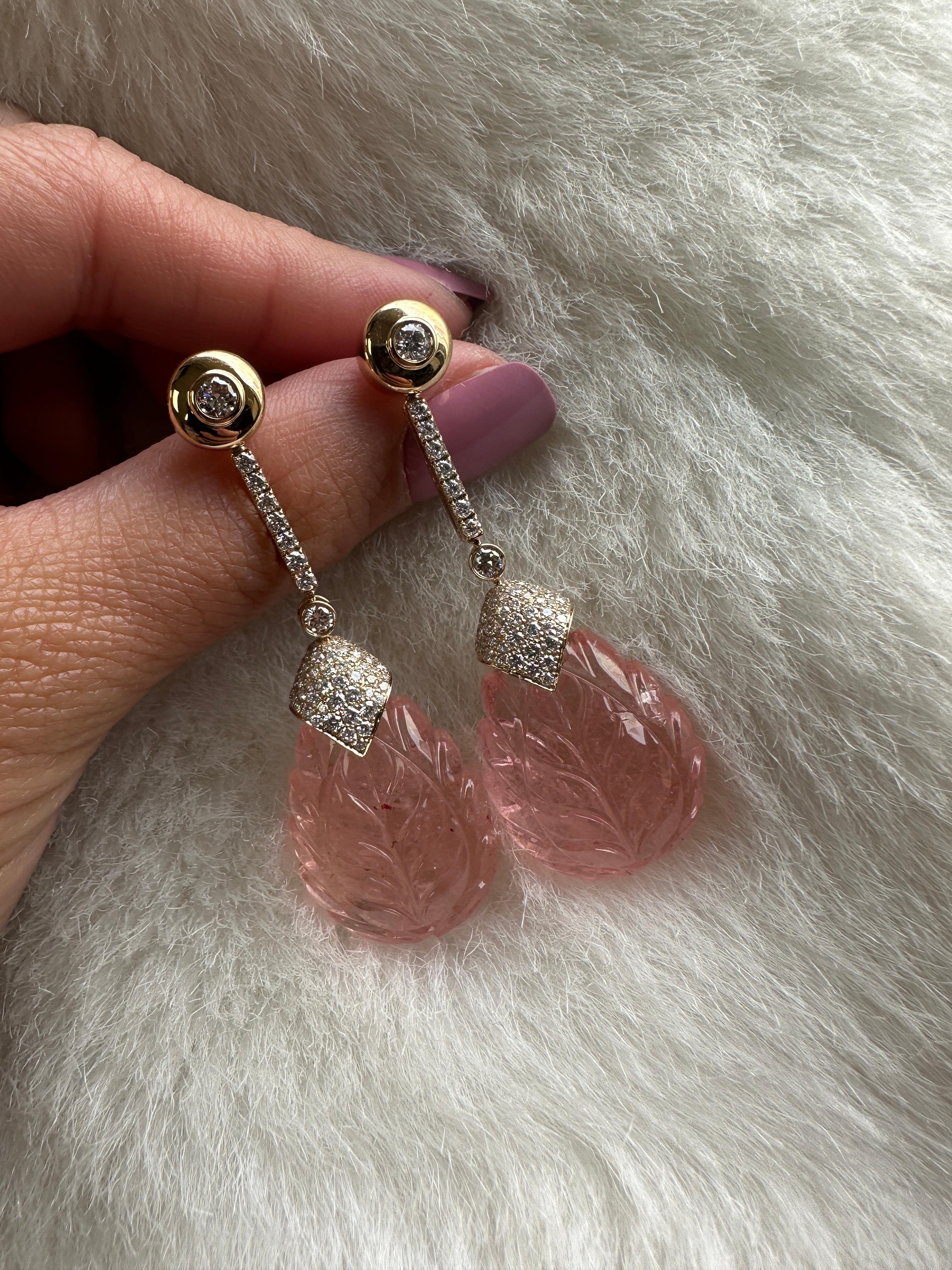 Contemporary Goshwara Morganite Carved Drop with Diamond Cap Earrings  For Sale