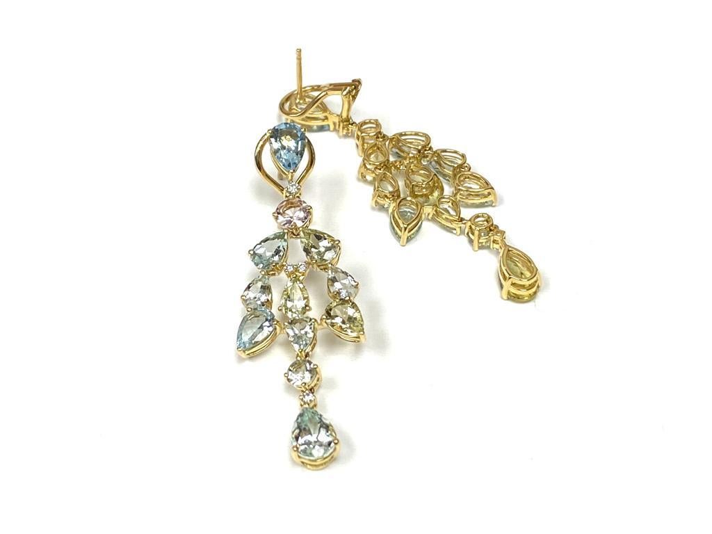 Mehrfarbiger Aqua- und zinnfarbener Birnen-Kronleuchter mit Diamanten-Ohrringen vonshwara (Zeitgenössisch)
