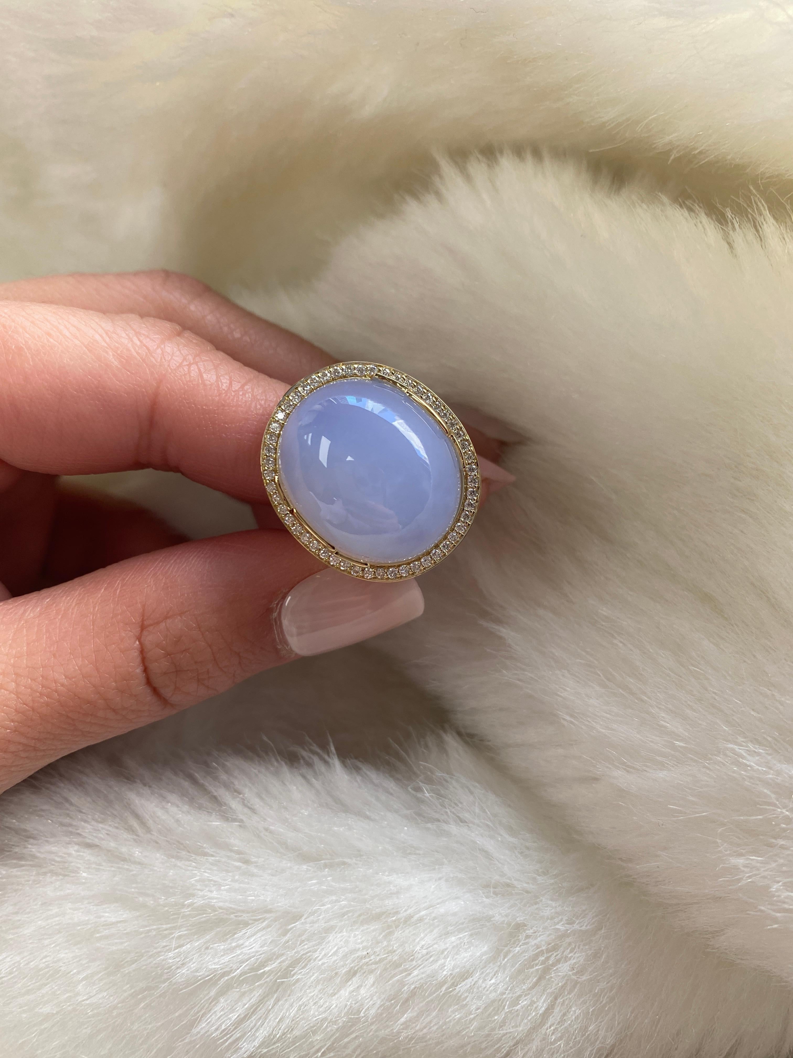 Goshwara Oval Cabochon Blue Chalcedony and Diamond Ring In New Condition For Sale In New York, NY