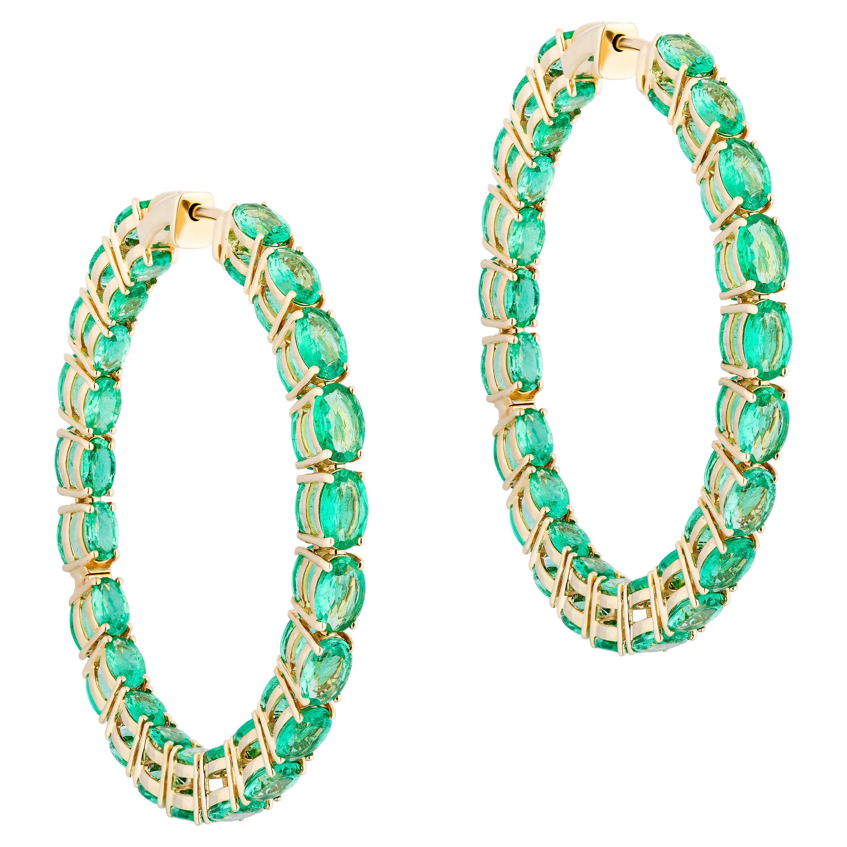 Goshwara Oval Long Emerald Hoop Earrings For Sale