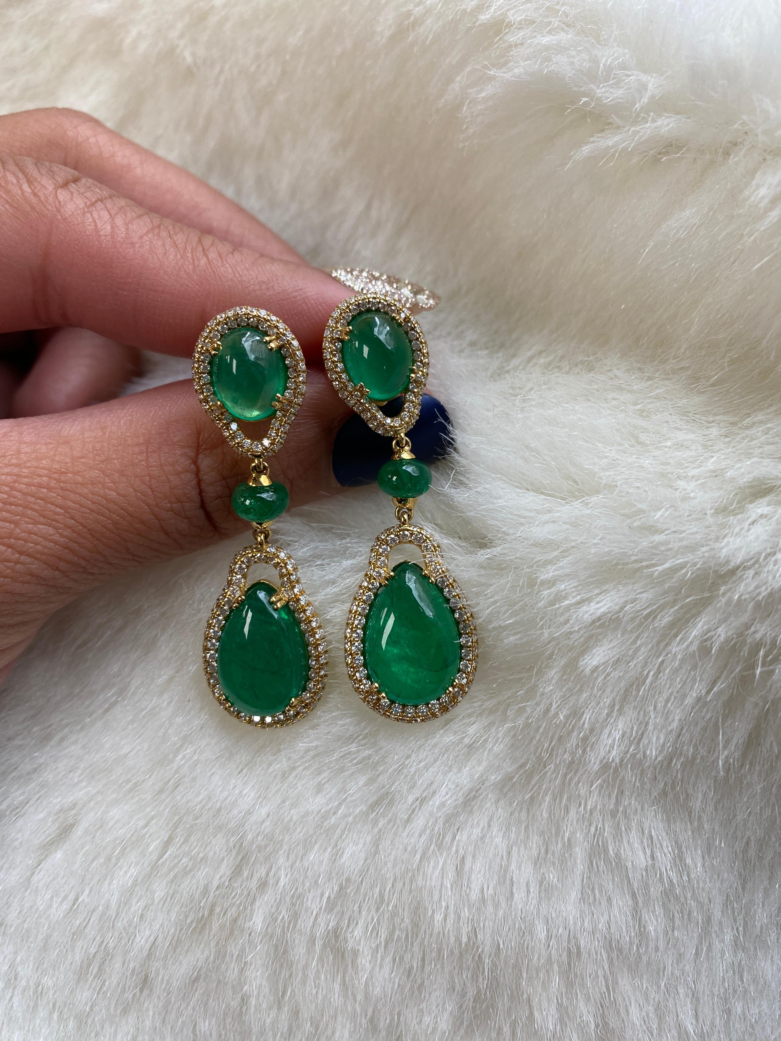 Contemporary Goshwara Pear Cabs and Emerald Round Beads With Diamond Earrings For Sale