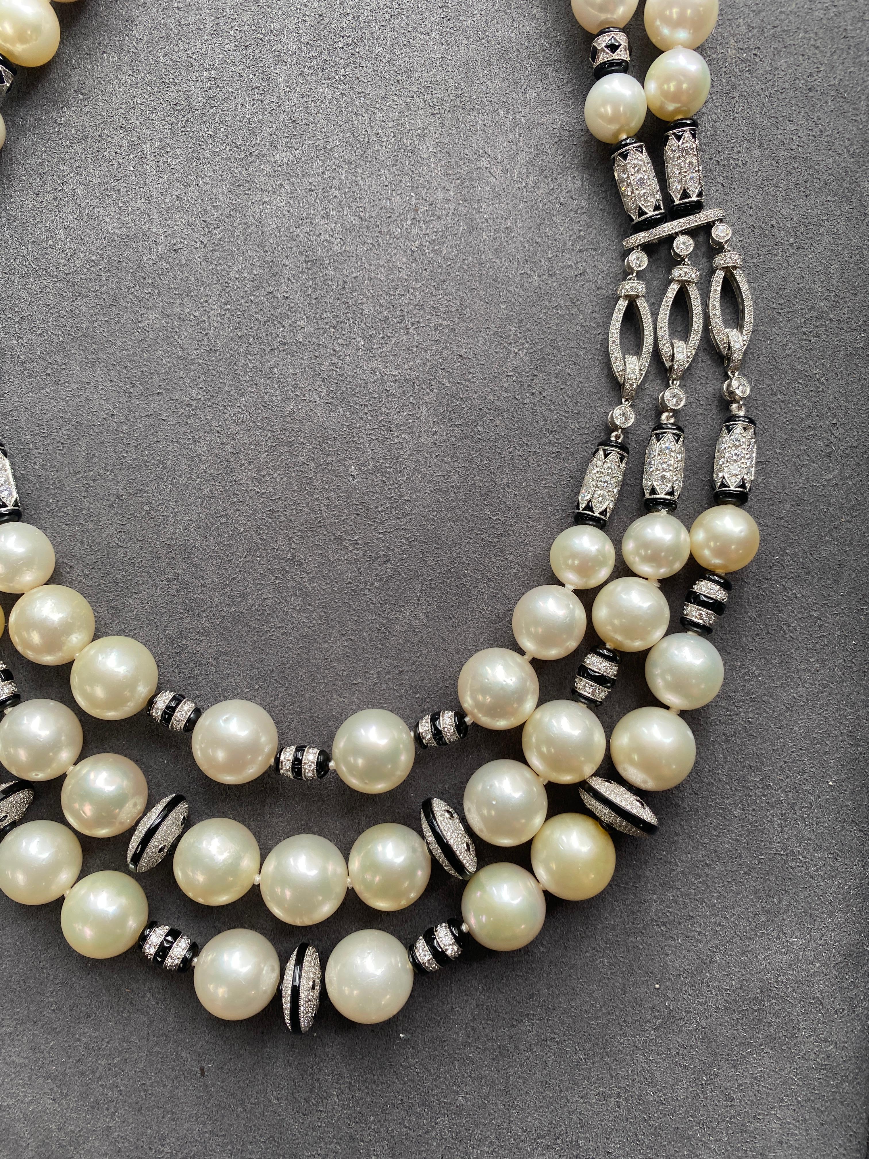 Goshwara Pearl and Onyx Necklace For Sale 4