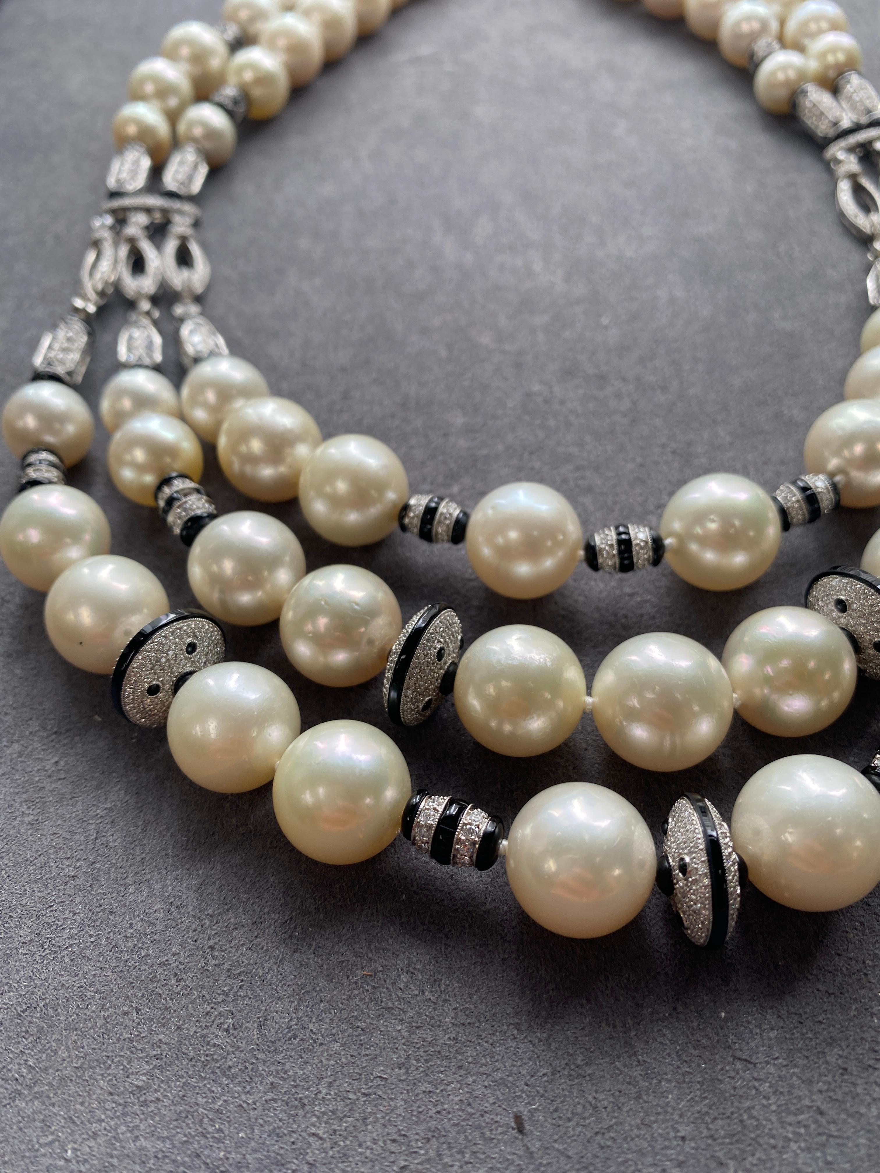 Goshwara Pearl and Onyx Necklace For Sale 9