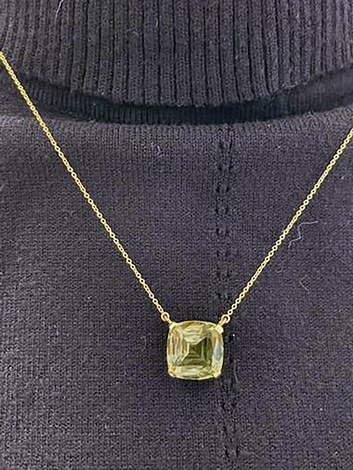 Goshwara Prasiolite Cushion Pendant on Cable Chain In New Condition In New York, NY