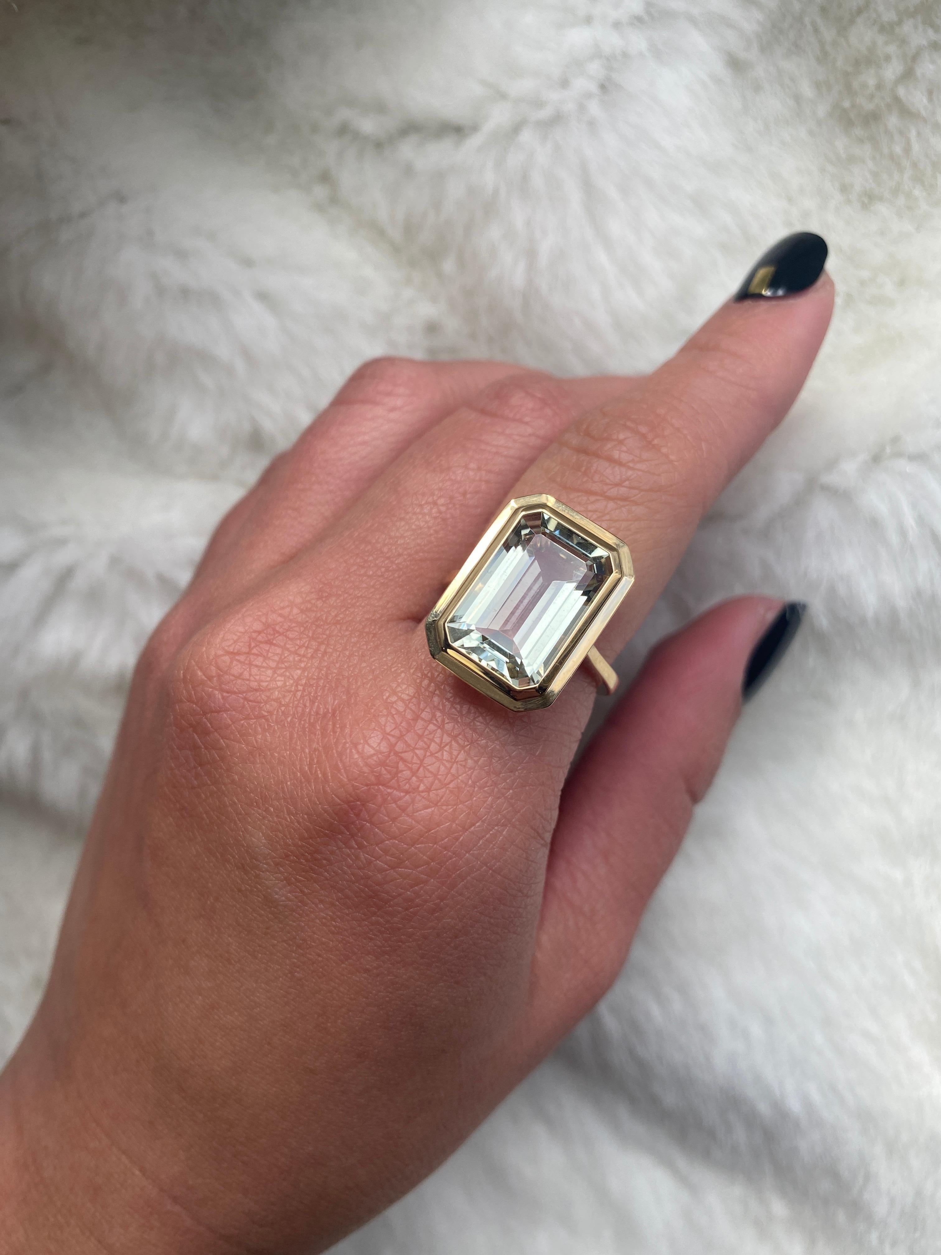 Goshwara Prasiolite Emerald Cut Bezel Set Ring In New Condition For Sale In New York, NY