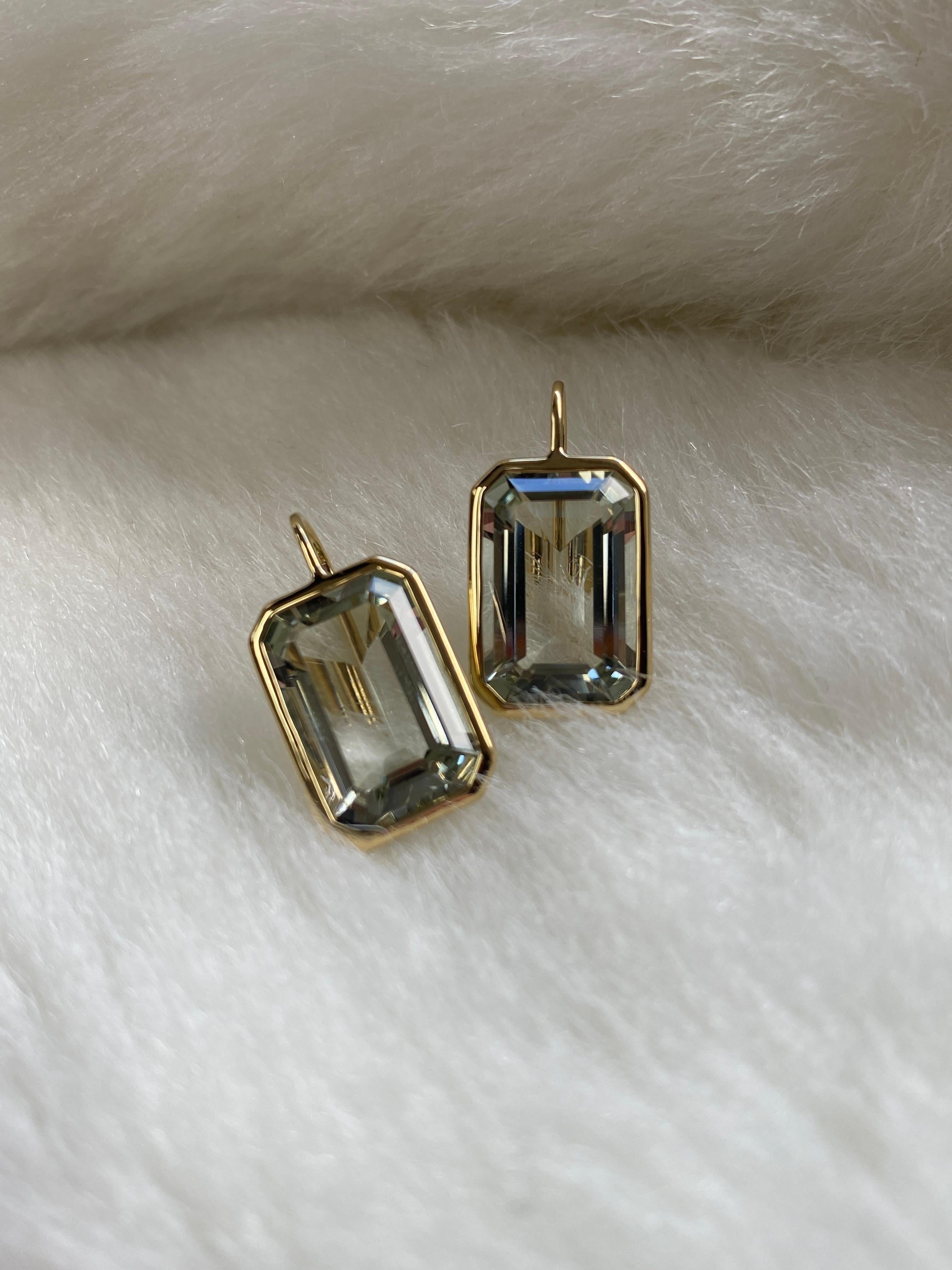 Prasiolite Emerald Cut Earrings on Wire in 18K Yellow Gold from 'Gossip' Collection

Stone Size: 15 x 10 mm