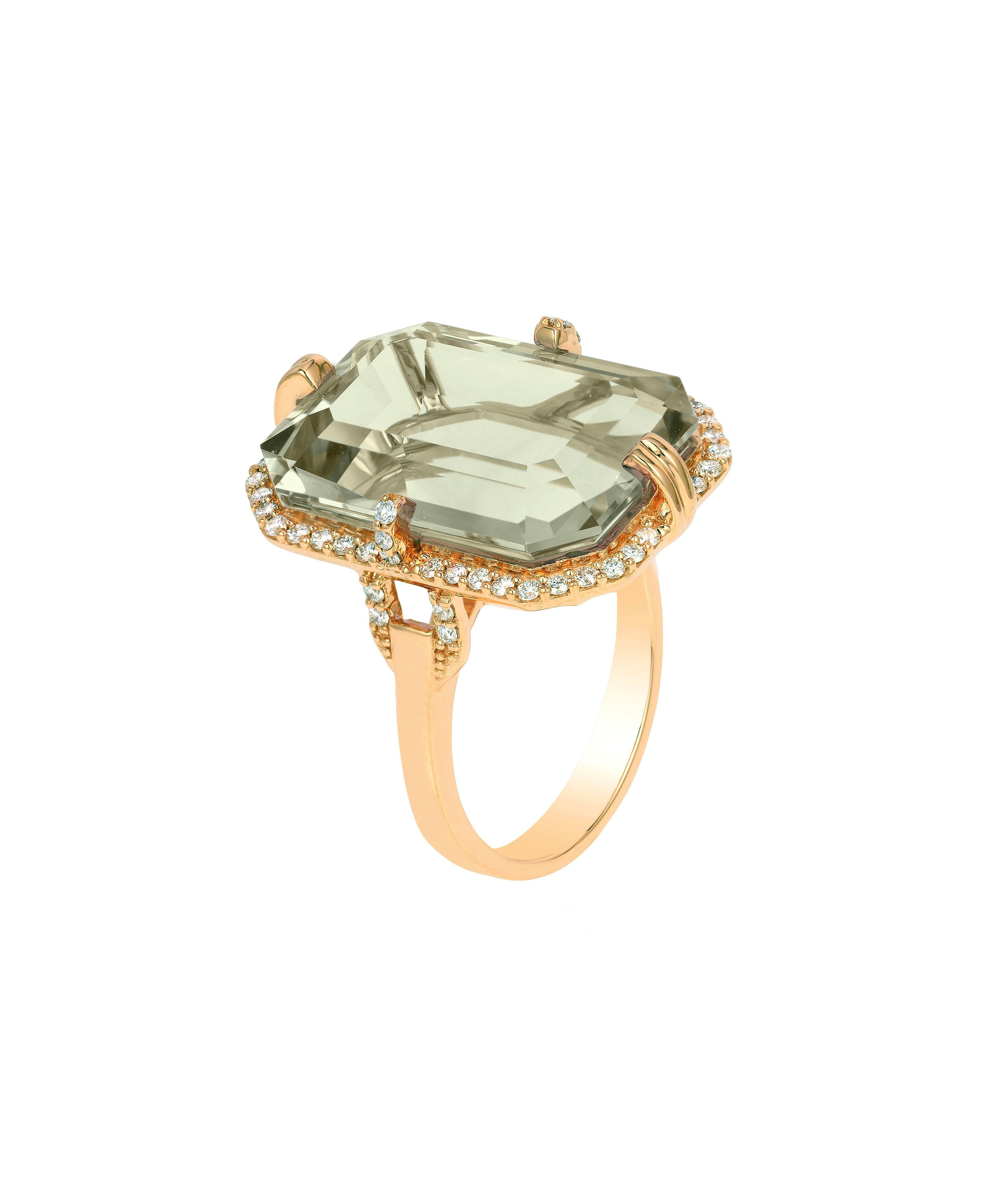 Contemporaneo Anello Goshwara con prasiolite e diamanti taglio smeraldo in vendita