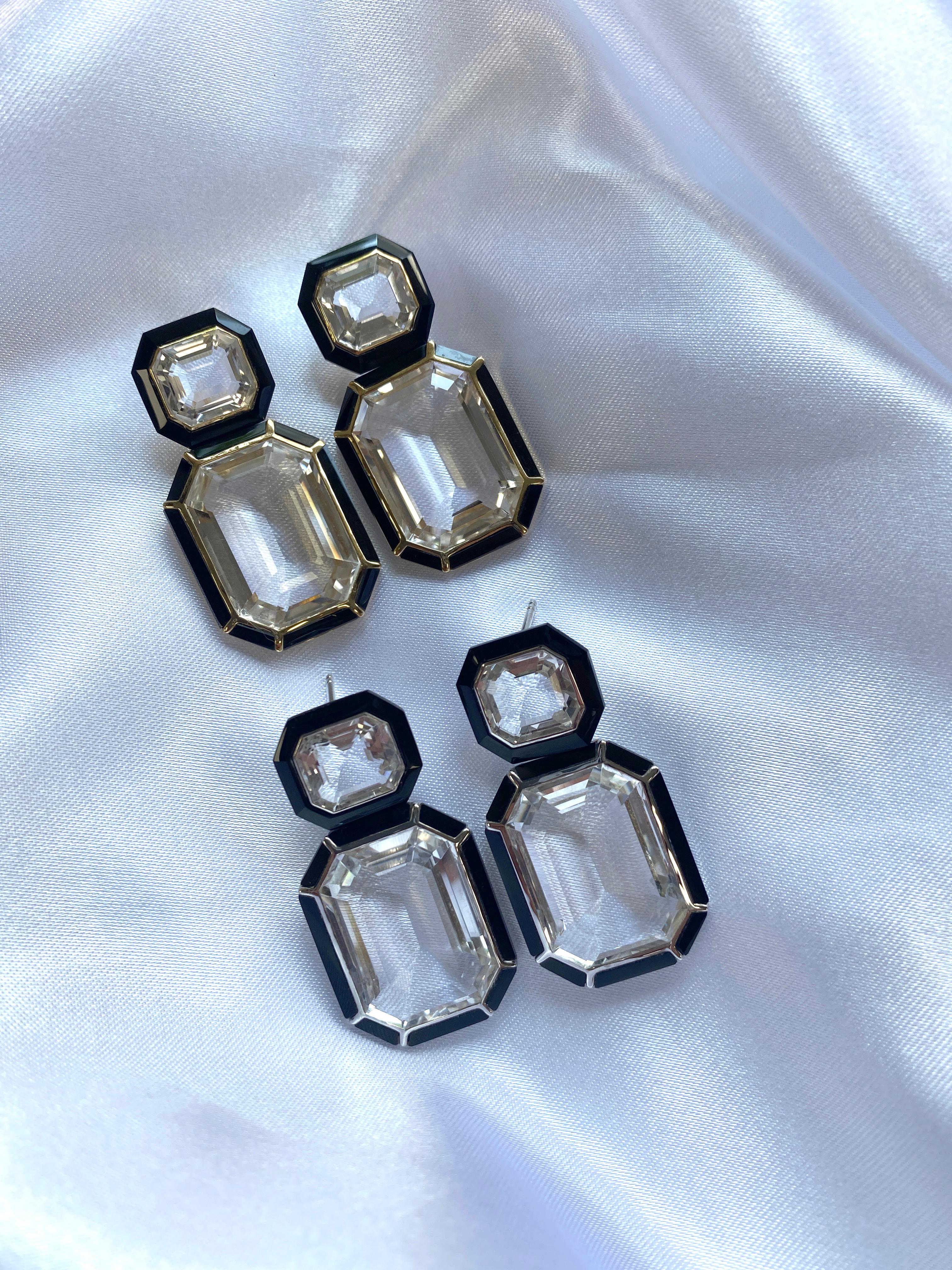 Rock Crystal and Onyx Emerald Cut Earrings in 18K Yellow Gold, from 'Mélange' Collection.

Beautifully crafted, these special pieces from Goshwara are not to be missed!

* Gemstone: 100% Earth Mined 
* Approx. gemstone Weight: 38.03 Carats (Rock