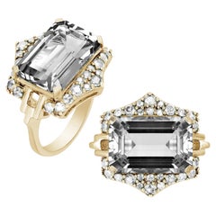 Goshwara Bergkristall-Ring mit Smaragdschliff und Diamanten