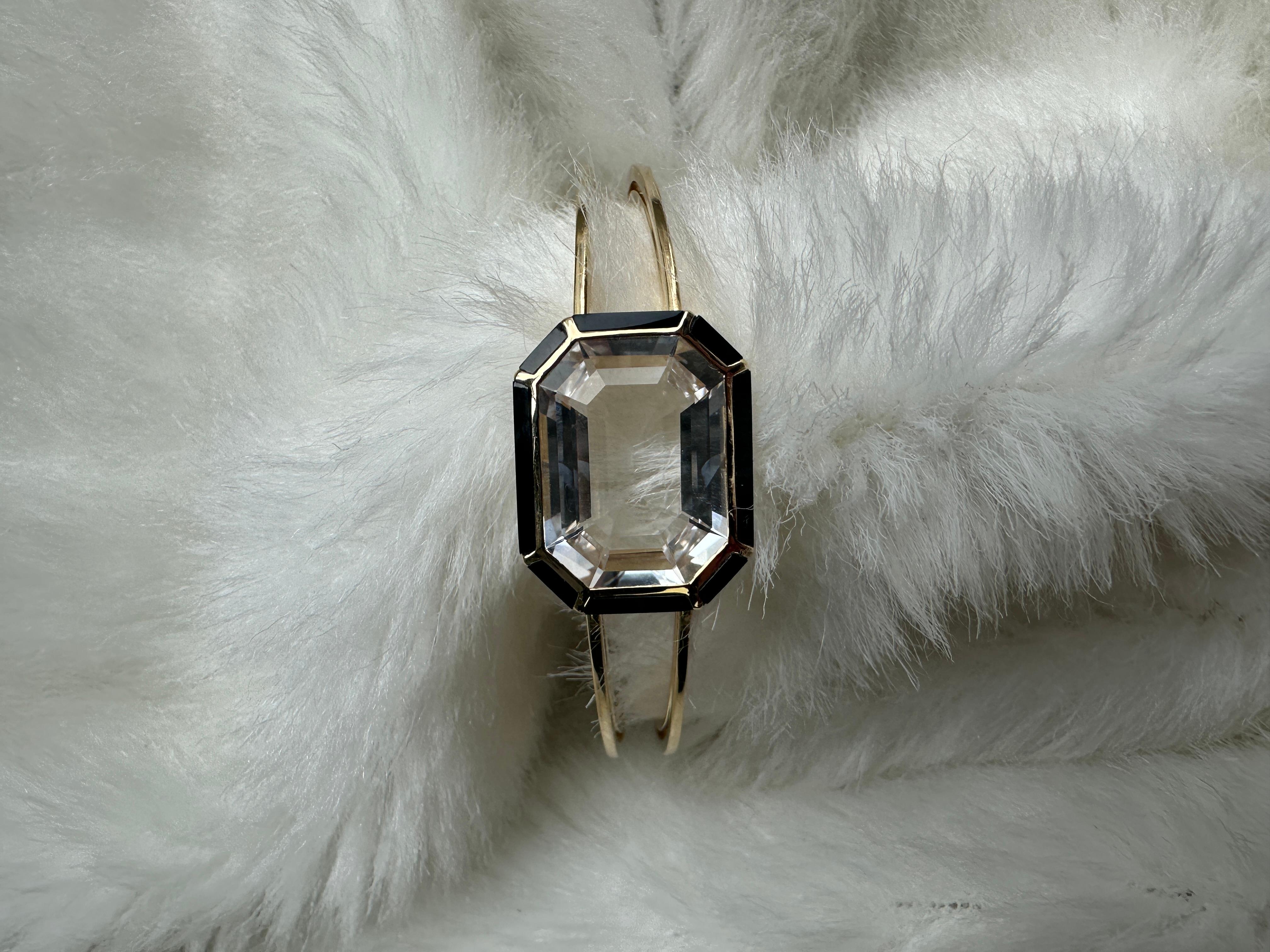Goshwara Rock Crystal & Onyx Inlay Emerald Cut Cuff  Neuf - En vente à New York, NY