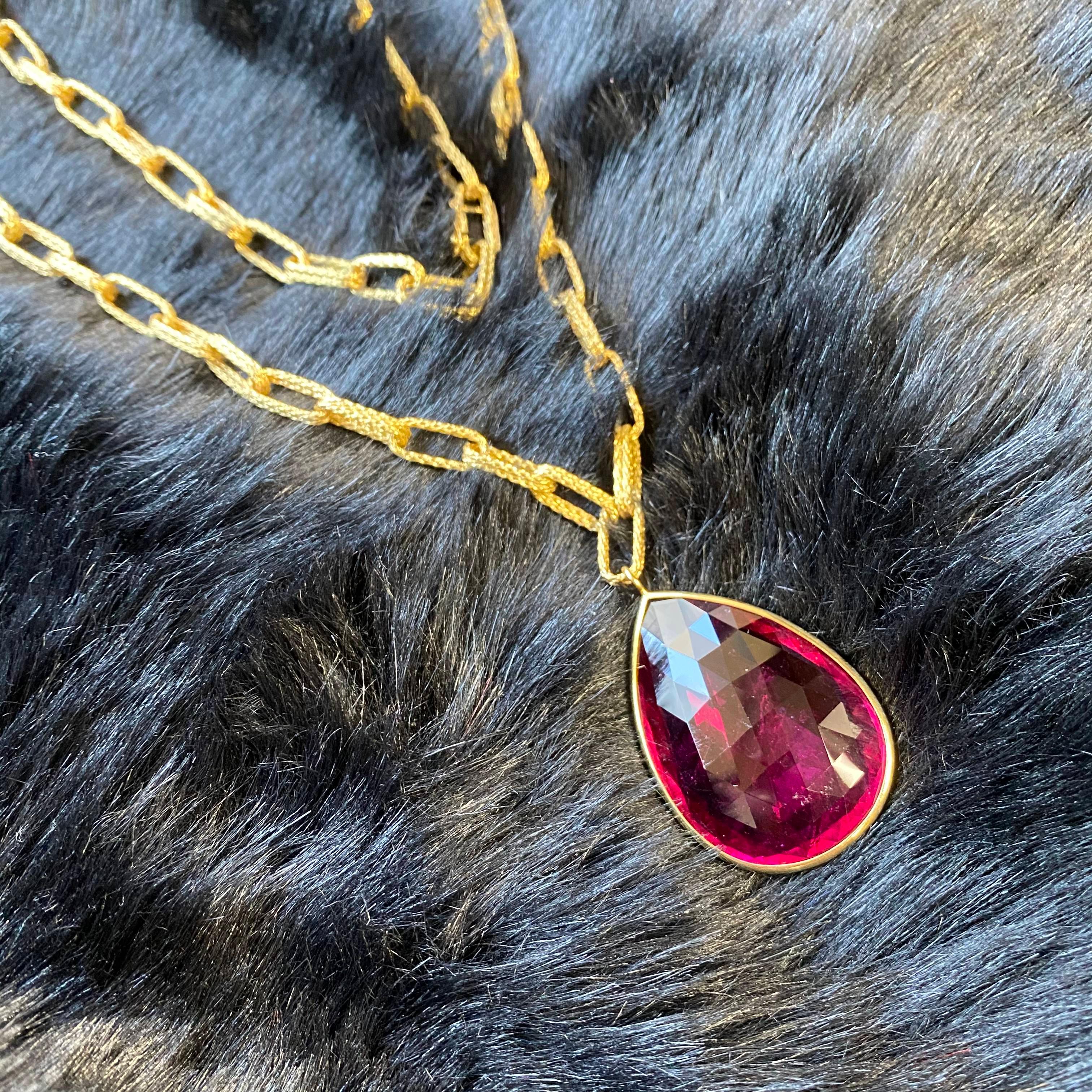 Goshwara Rubelit Briolette mit strukturierter Kette Halskette 2