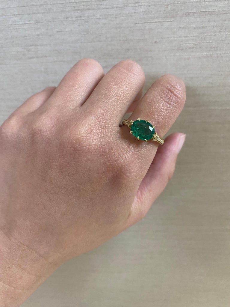 Goshwara Small Oval Emerald with Diamonds Ring  For Sale 1