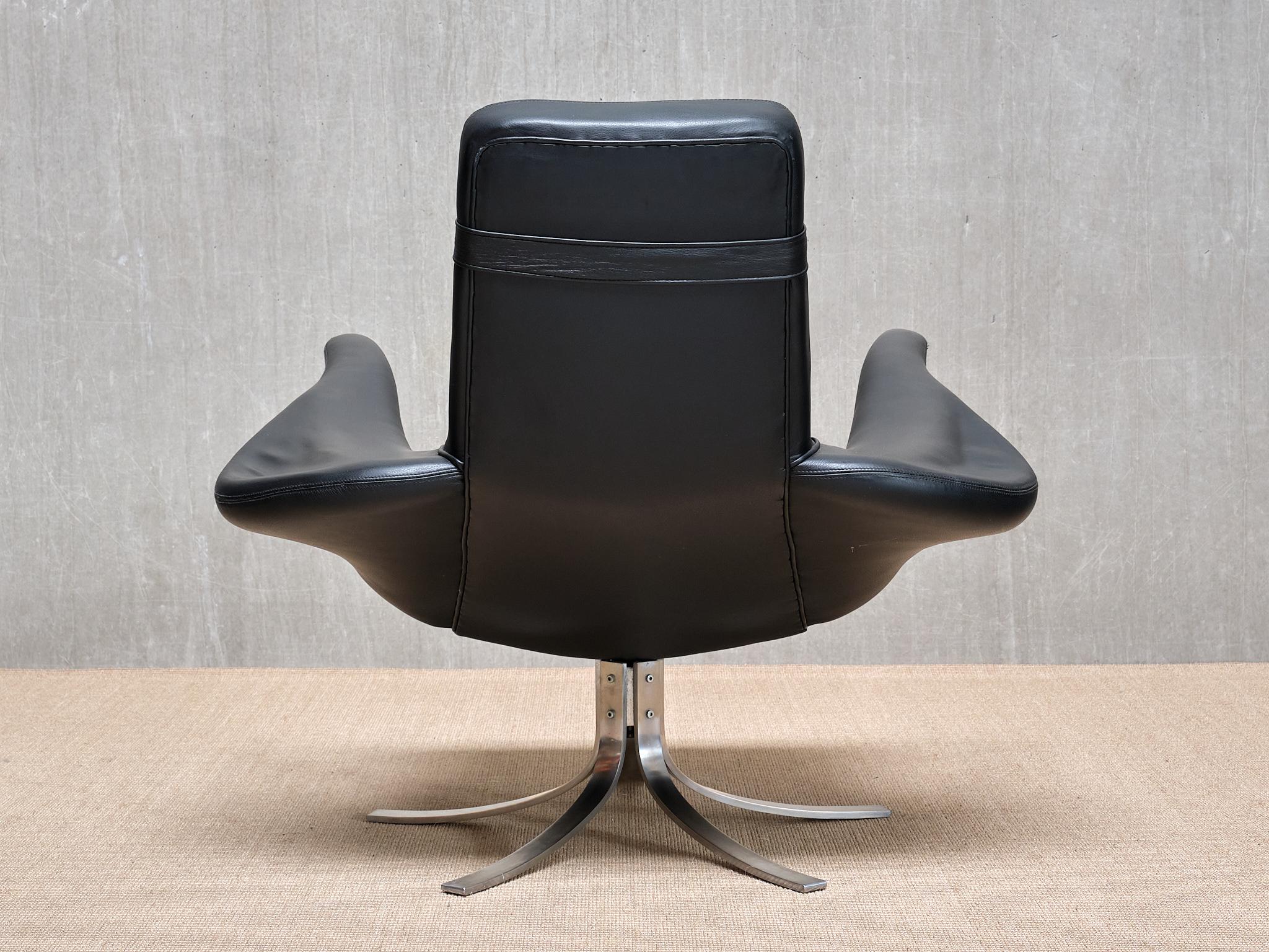 Gosta Berg & Stenerik Eriksson 'Seagull' Chair with Stool, Fritz Hansen, 1960s For Sale 6